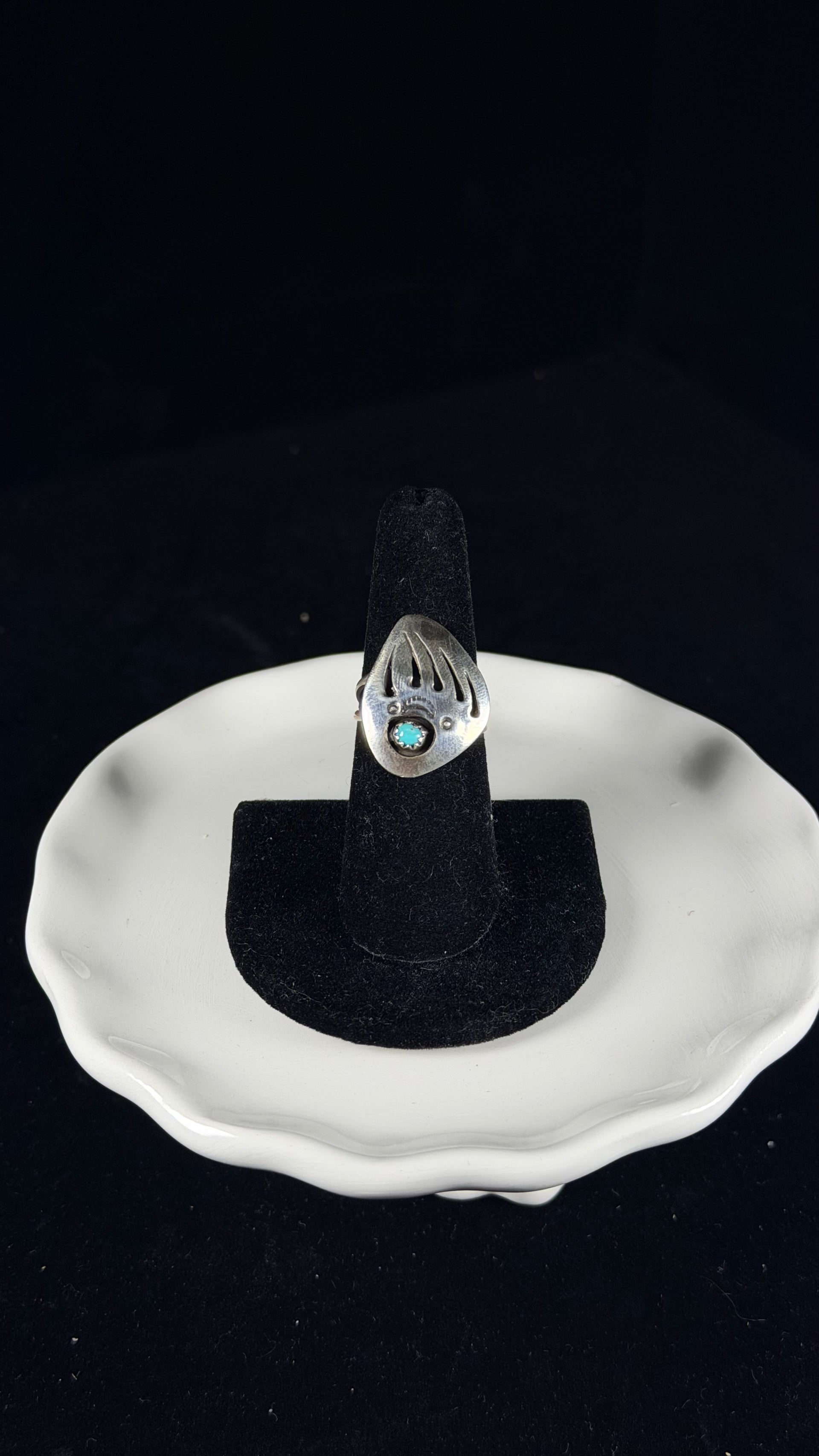 Navajo Made Kingman Turquoise & Sterling Silver Bear Claw Ring