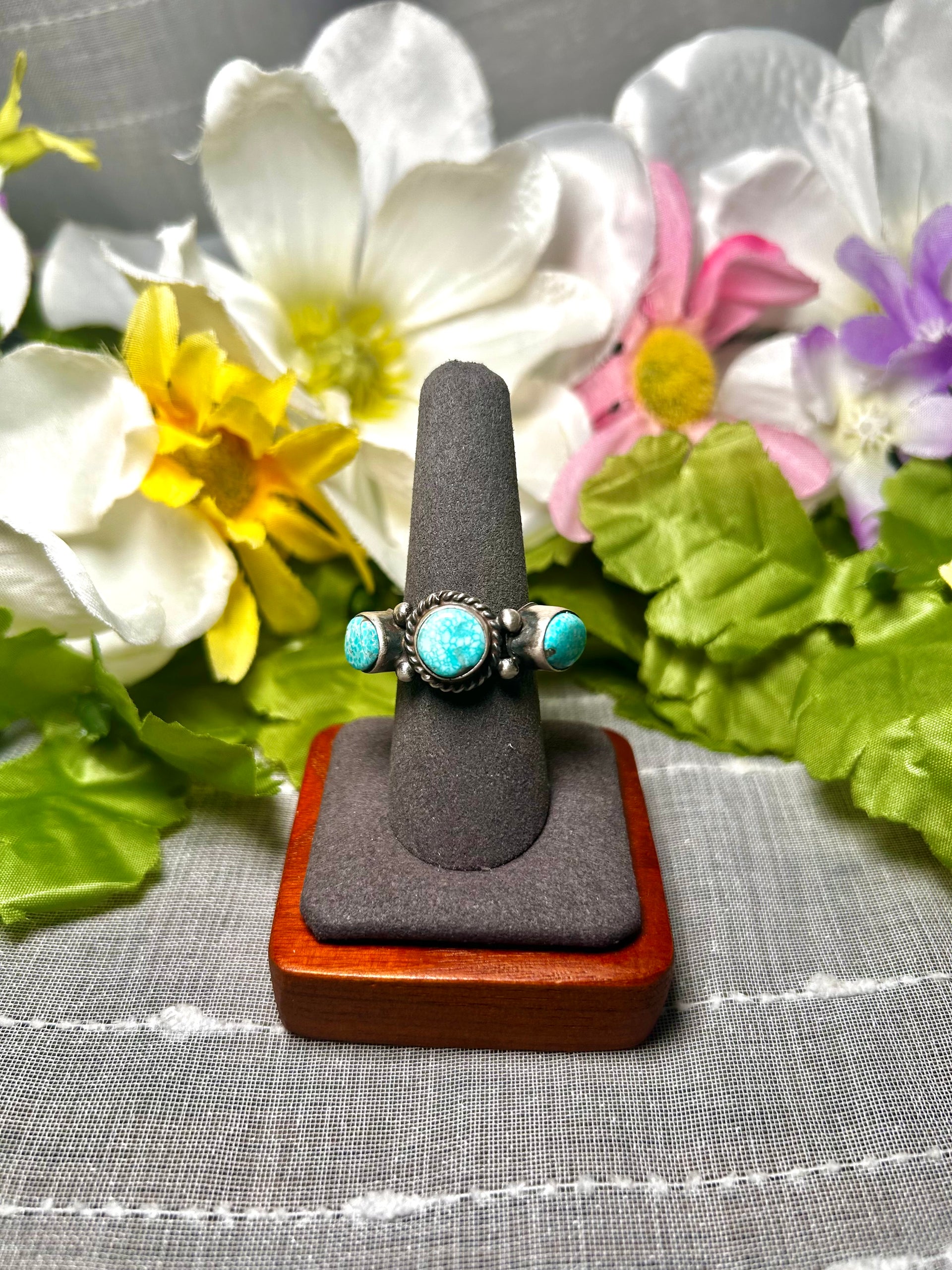 Navajo Made White Water Turquoise & Sterling Silver Ring Size 8