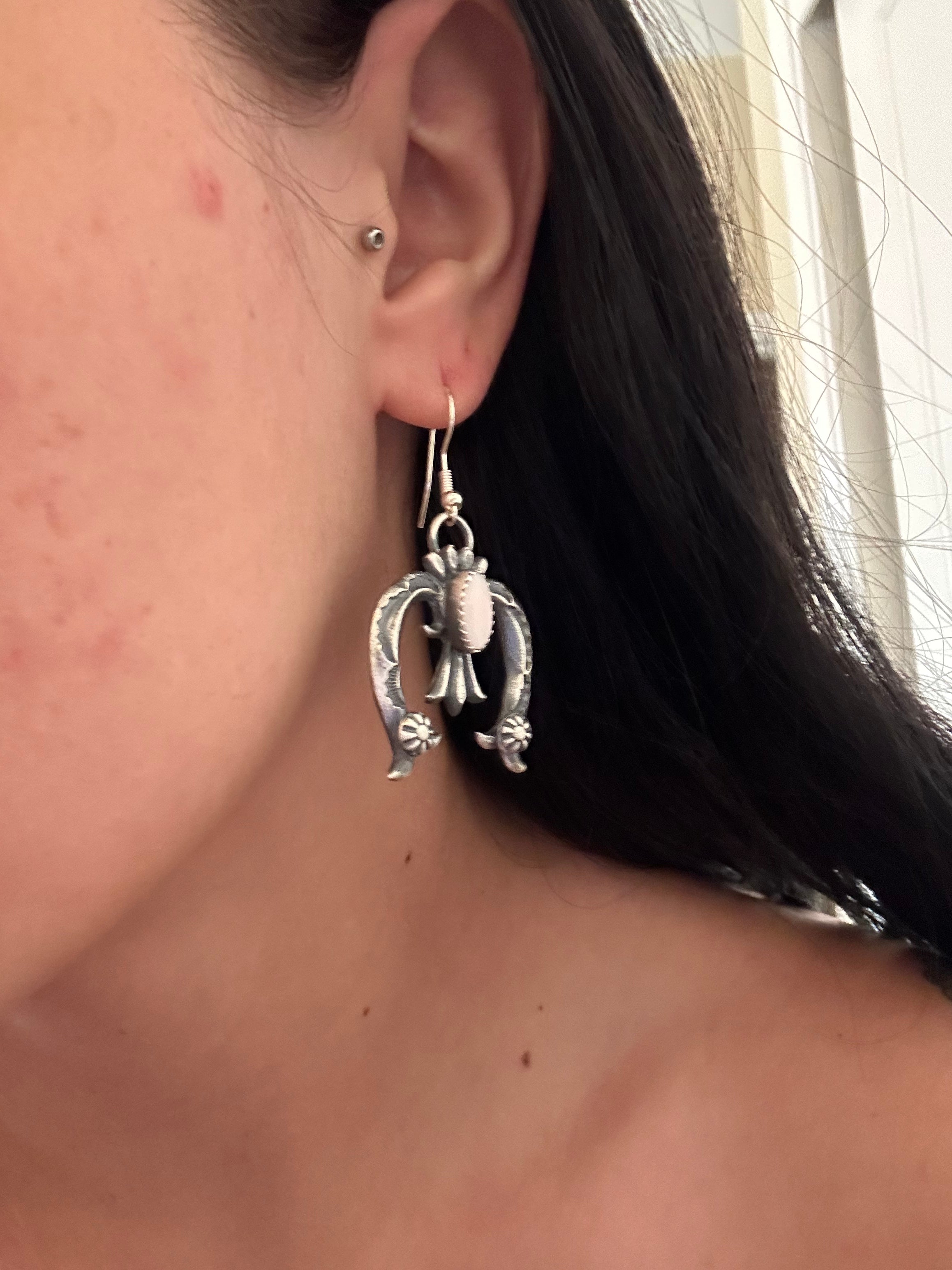 Kindale Billah Pink Conch & Sterling Silver Dangle Earrings