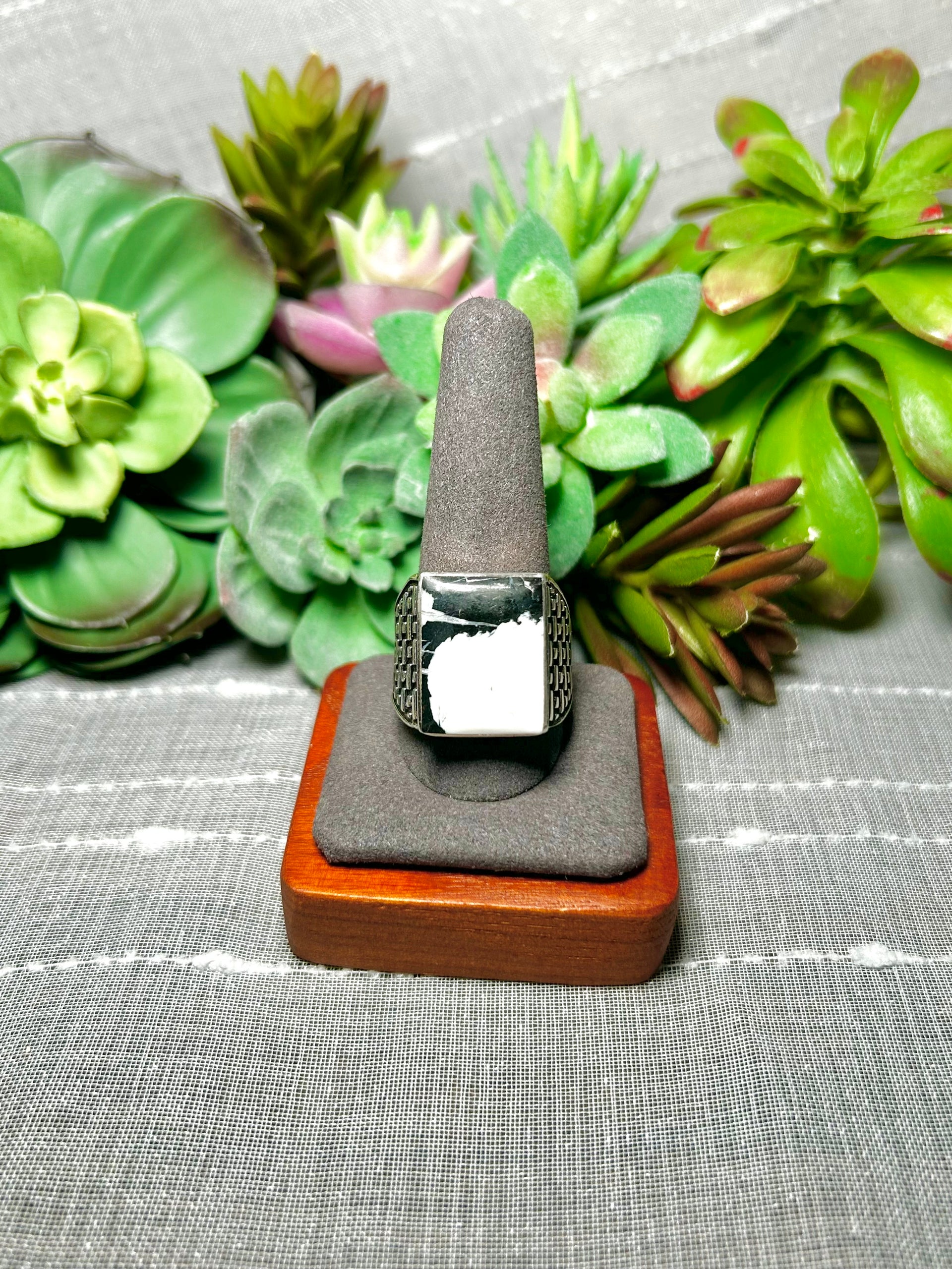 Alex Begay White Buffalo & Sterling Silver Ring Size 11.25