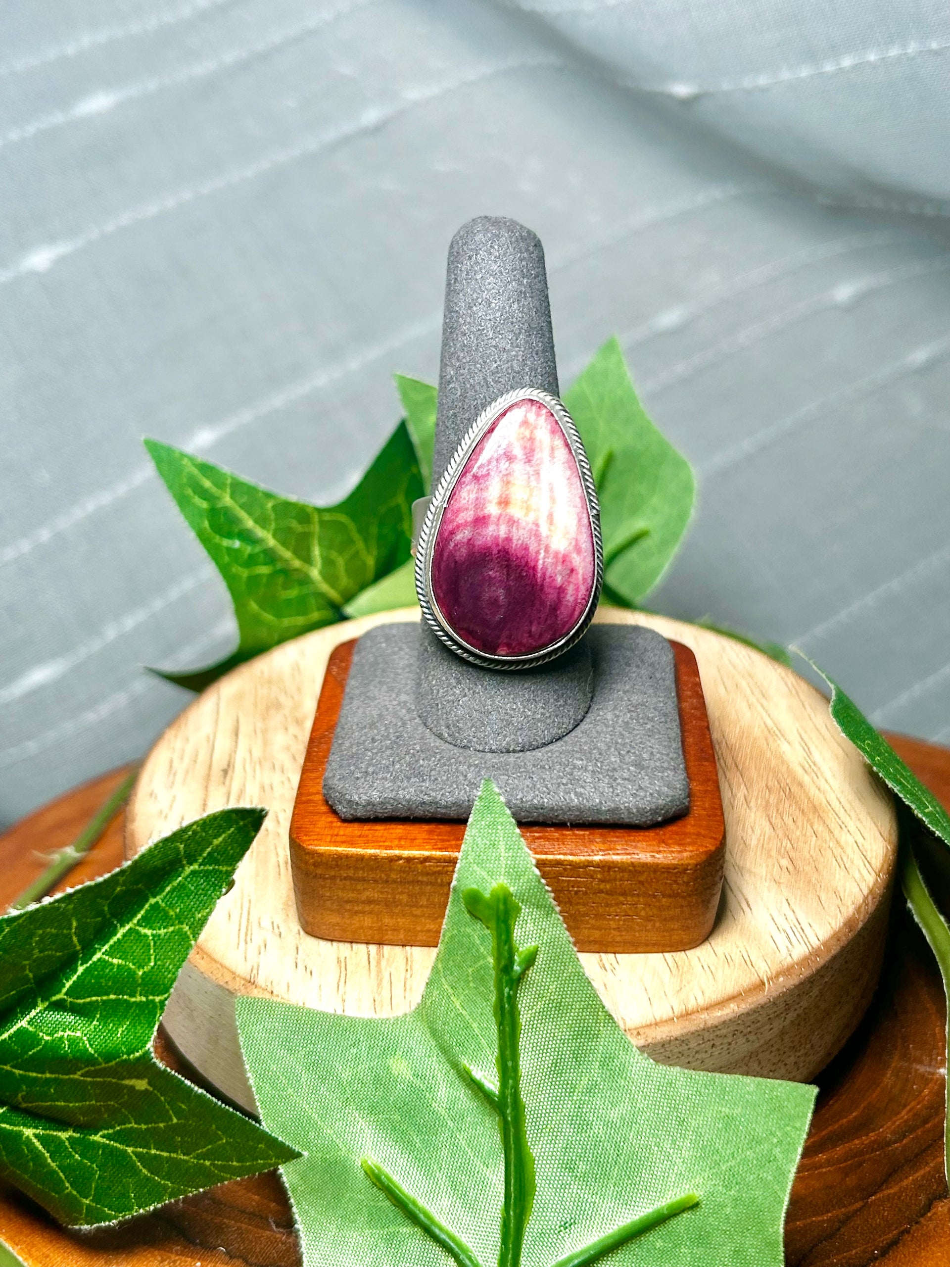 Antionette Martinez Purple Spiny Oyster & Sterling Silver Adjustable Ring