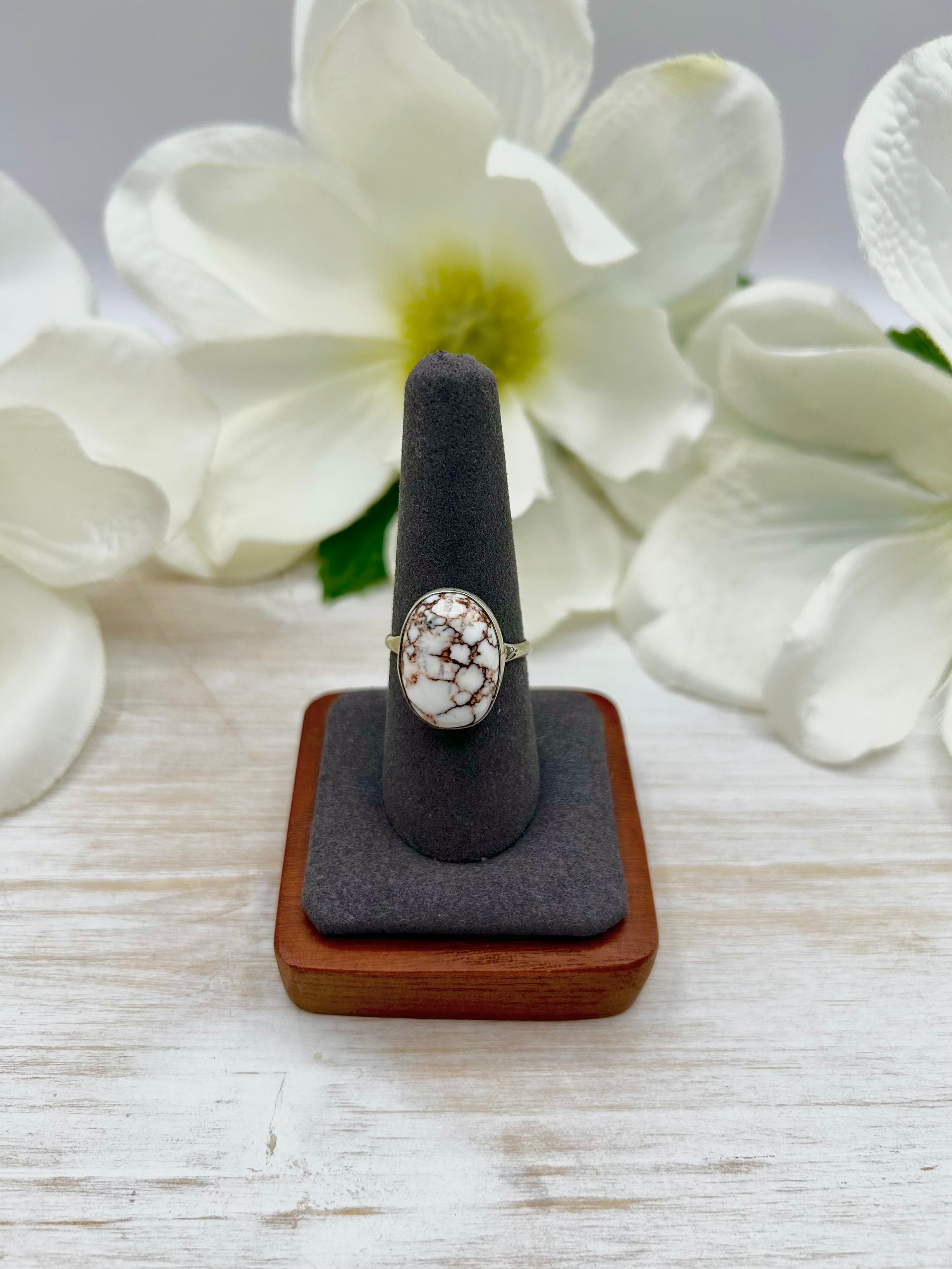 Navajo Made Wild Horse & Sterling Silver Ring Size 9