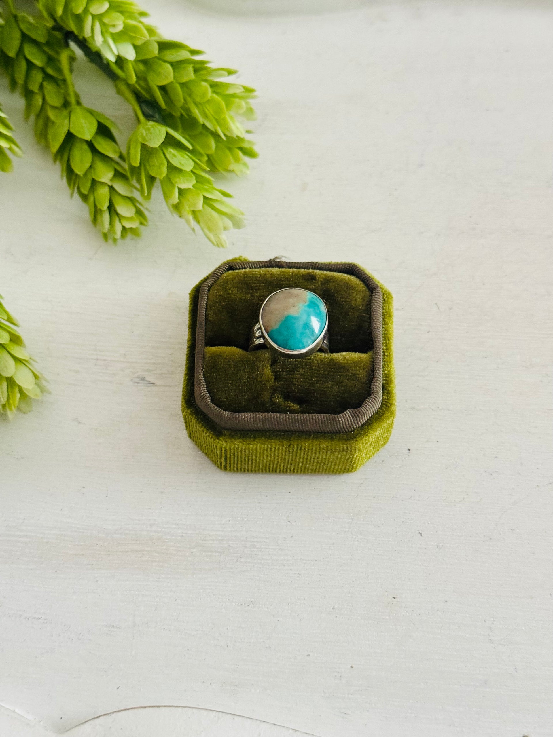 Southwest Made Kingman Turquoise & Sterling Sliver Ring Size 5.75