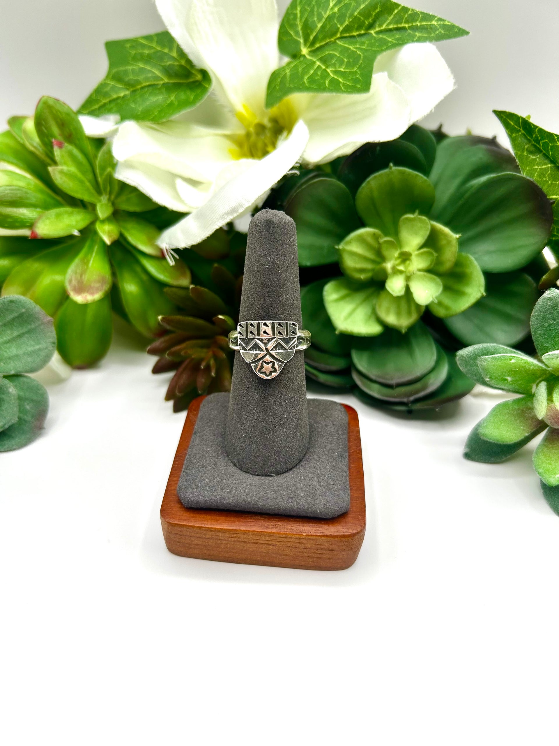 Navajo Made Sterling Silver Ring Size 7