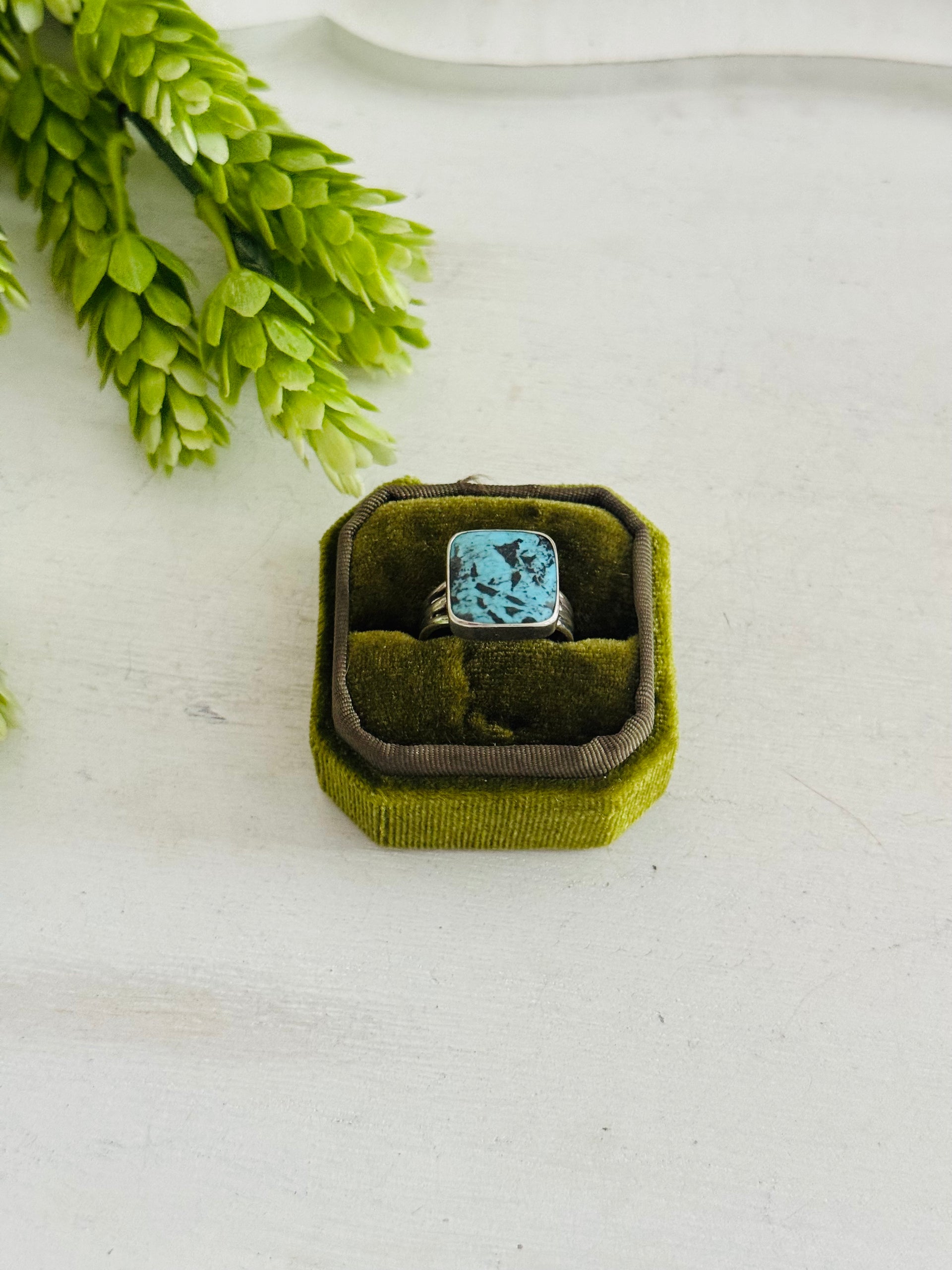 Southwest Made Kingman Turquoise & Sterling Sliver Ring Size 8.5