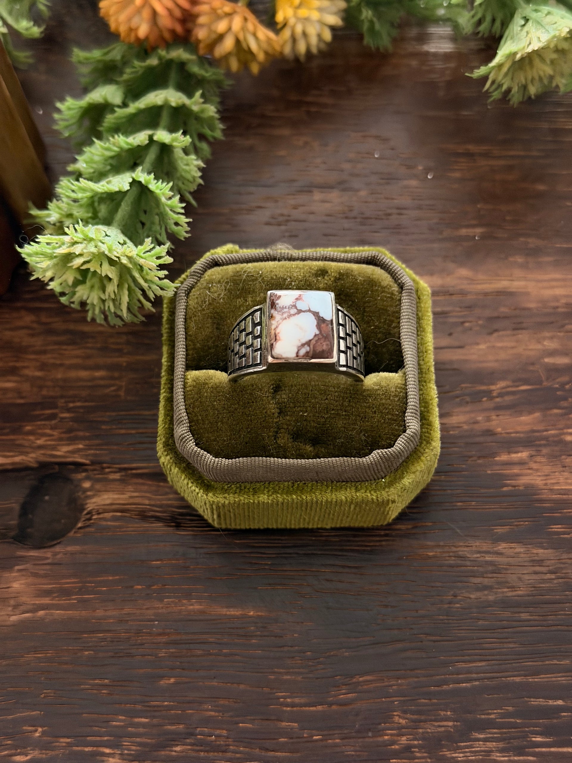 Navajo Made Wild Horse & Sterling Silver Cast Ring Size 9.75