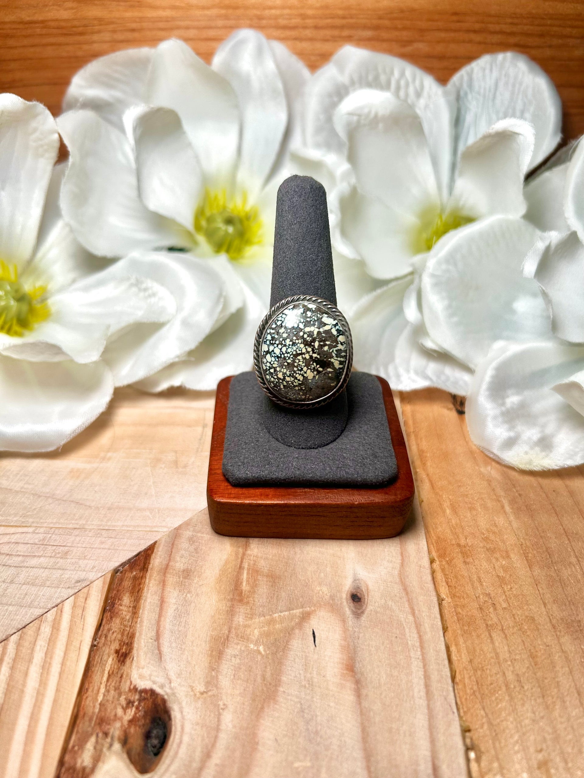 Navajo Made New lander Variscite & Sterling Silver Ring Size 10.75