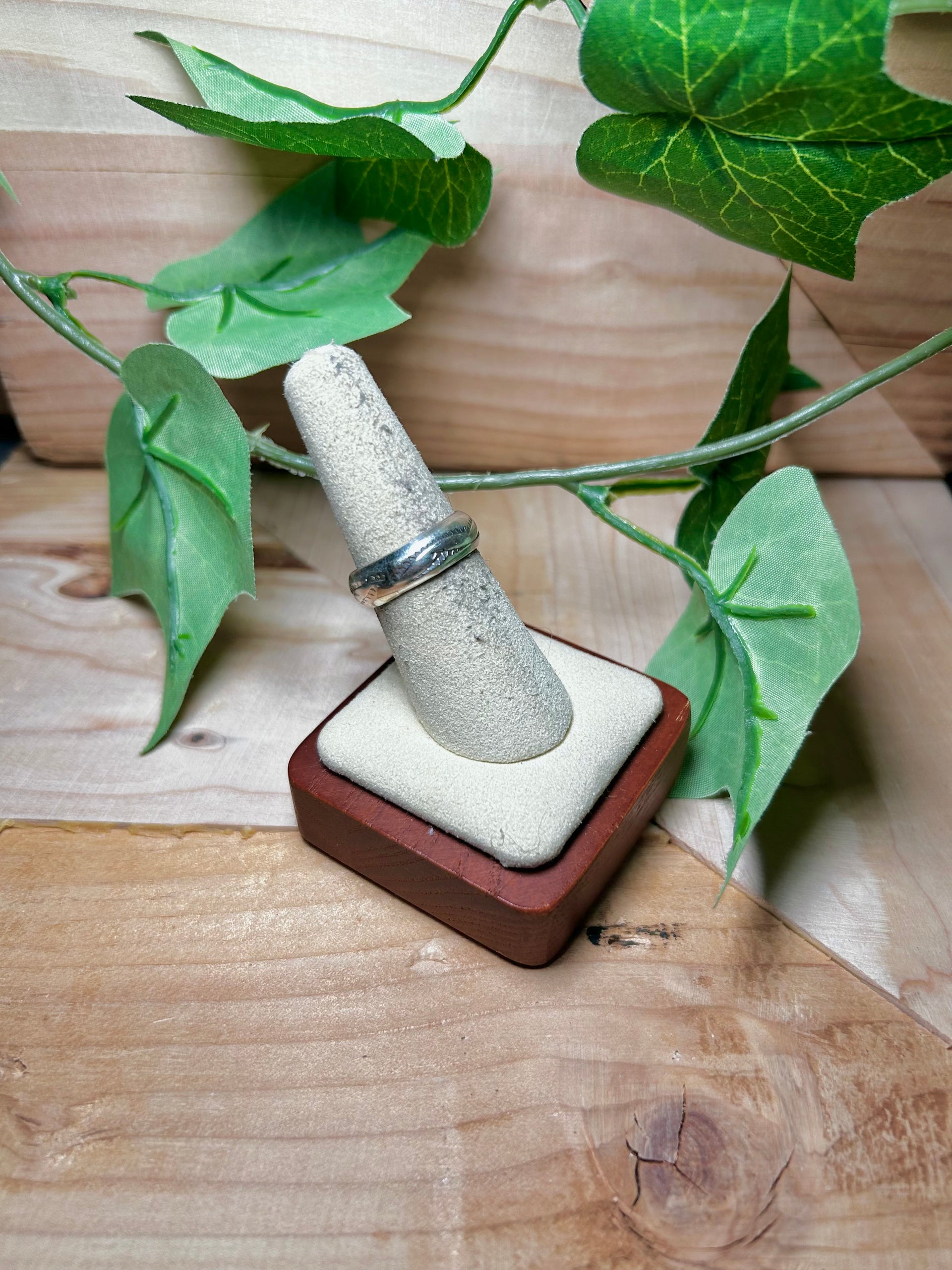 Navajo Made Sterling Sliver Cluster Ring Size 7.5