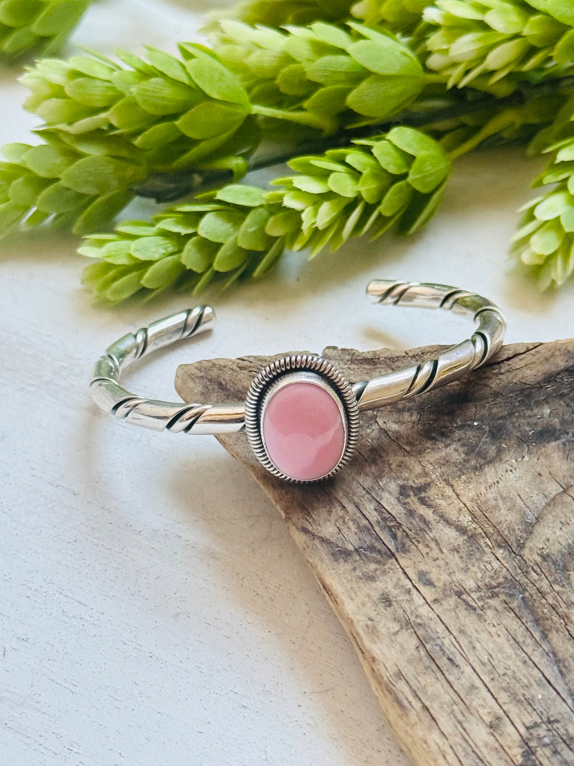 Wydell Billie Pink Conch & Sterling Silver Cuff Bracelet