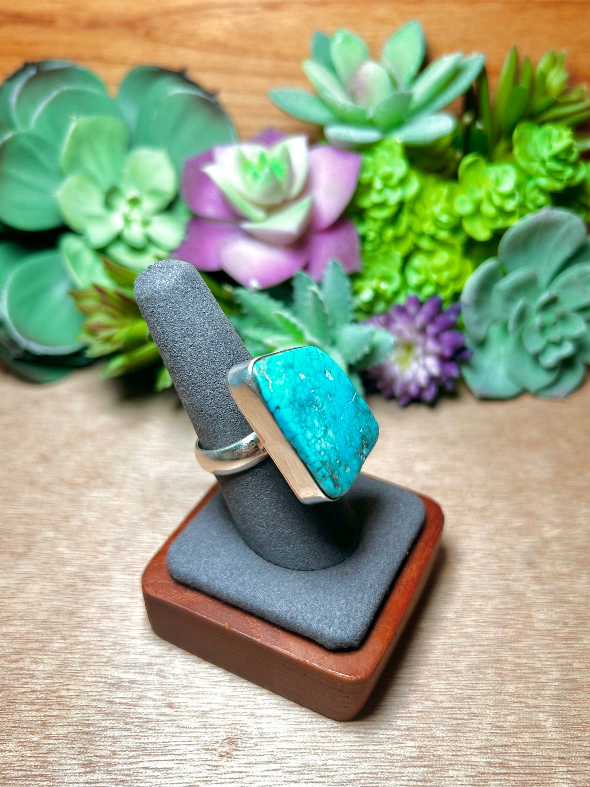 Navajo Made Kingman Turquoise & Sterling Silver Ring Size 8