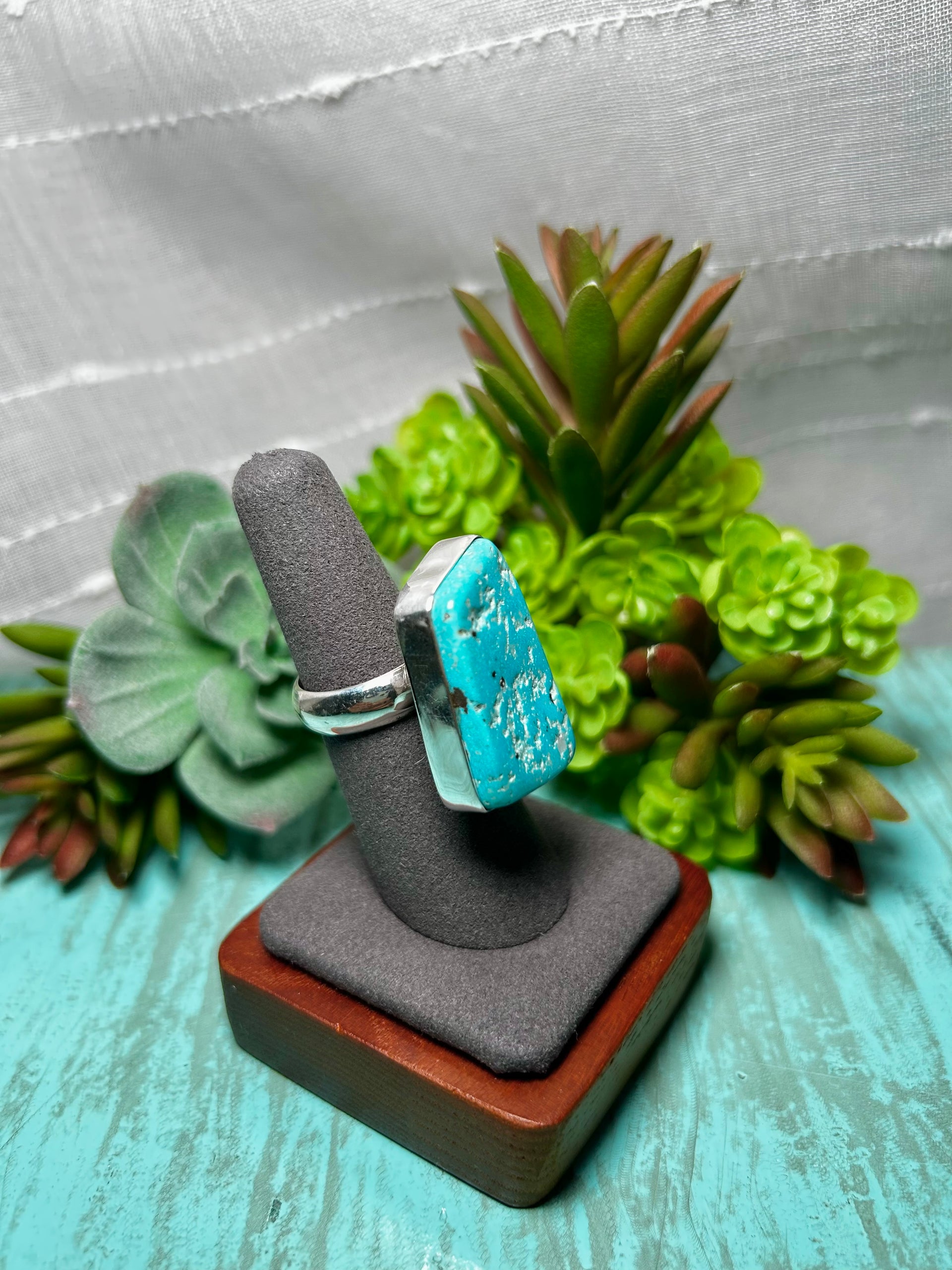 Navajo Made Kingman Turquoise & Sterling Sliver  Ring Size 6.75