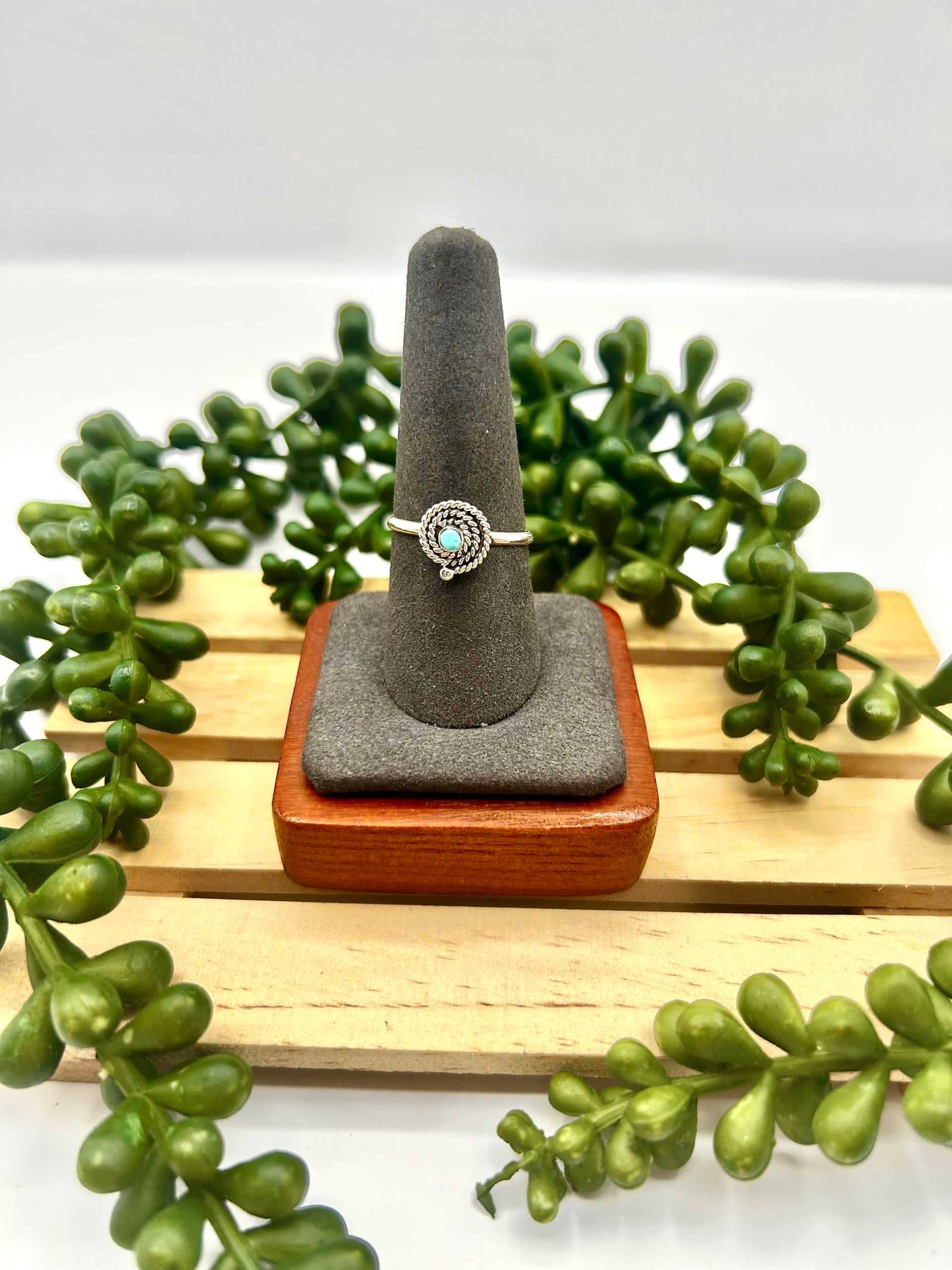 Navajo Made Kingman Turquoise & Sterling Silver Ring