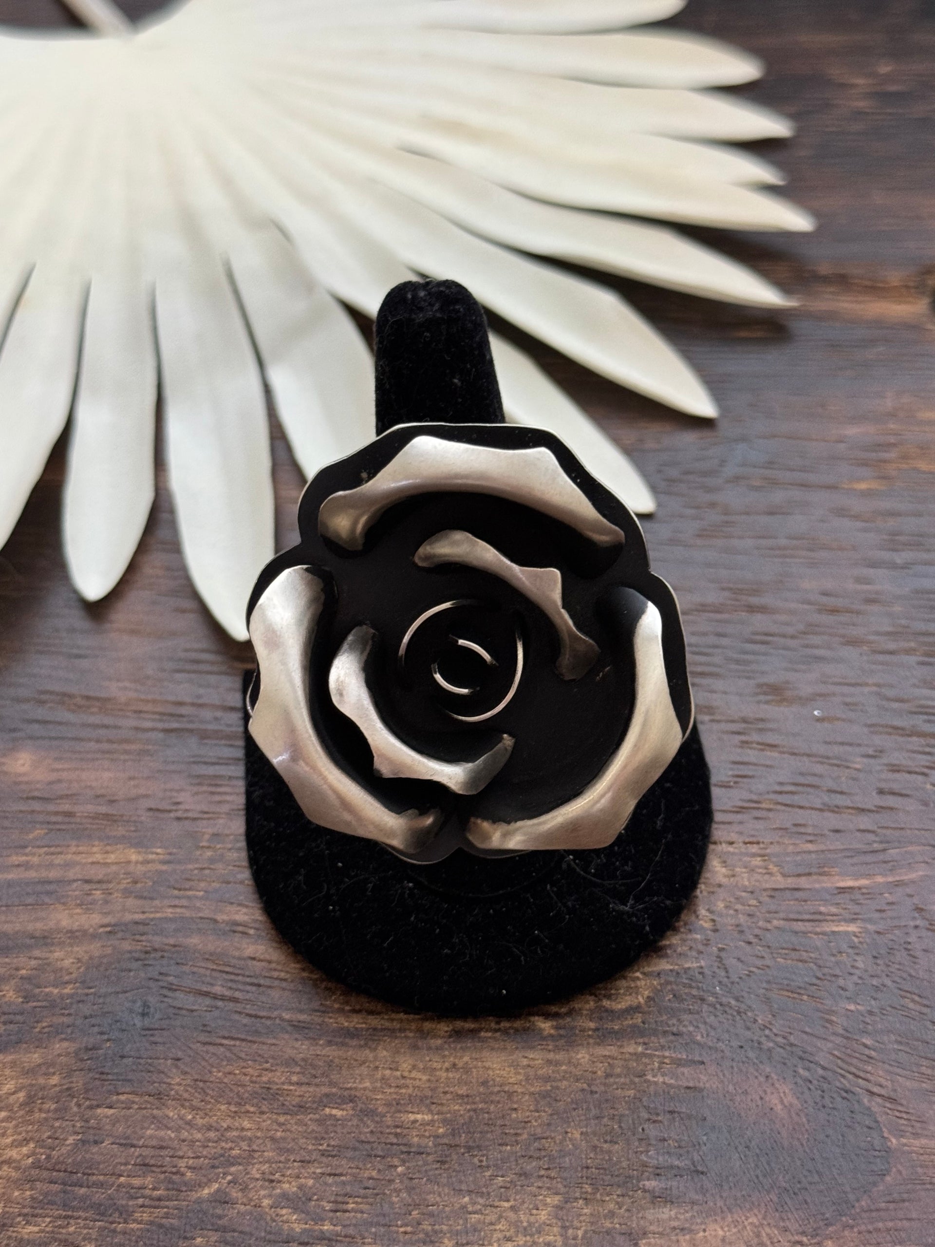 Leander Tahe Sterling Silver Rose Adjustable Ring