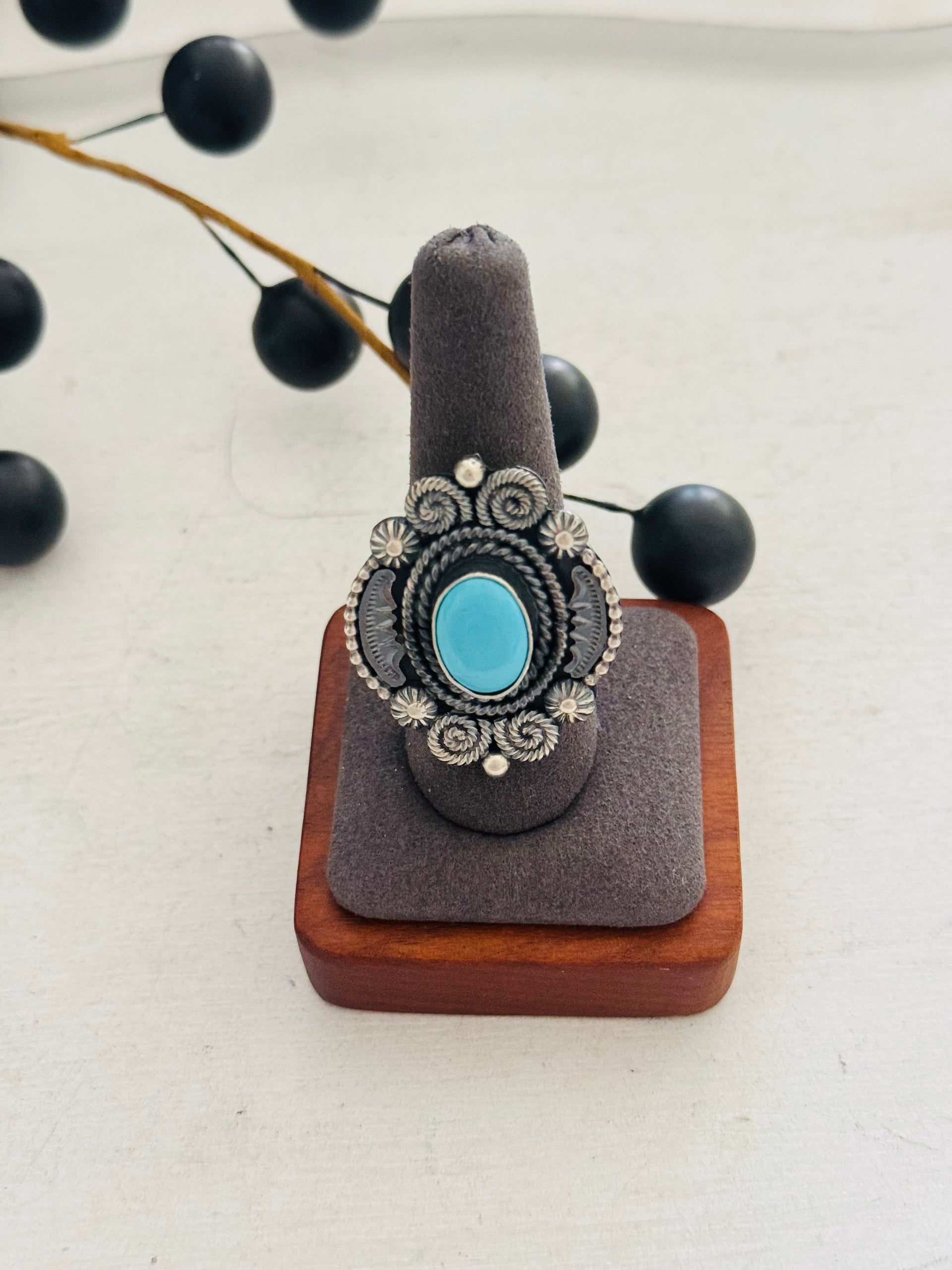 Navajo Made Kingman Turquoise & Sterling Silver Ring Size 8.75