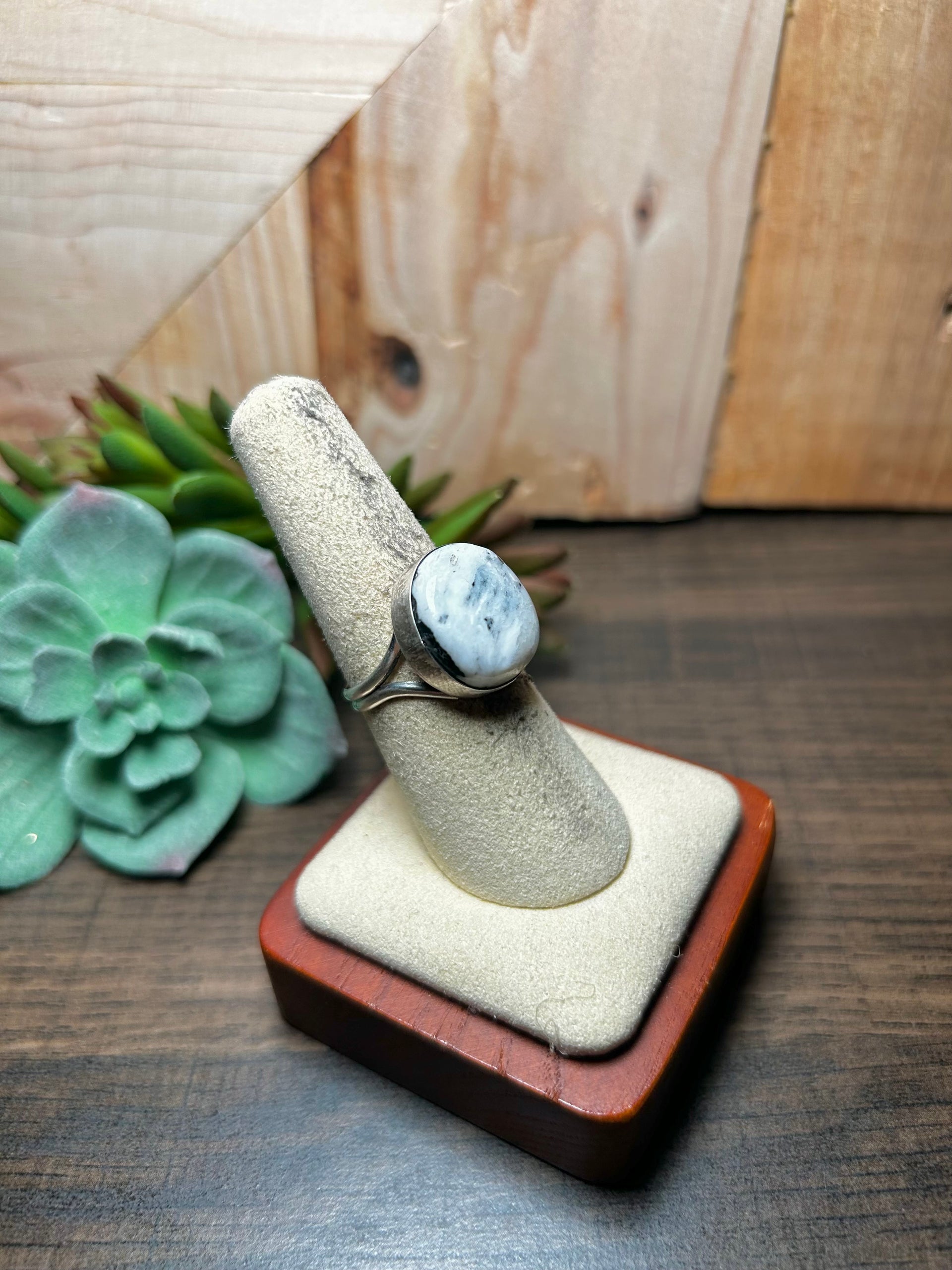 Navajo Made White Buffalo & Sterling Silver Ring Size 7.5