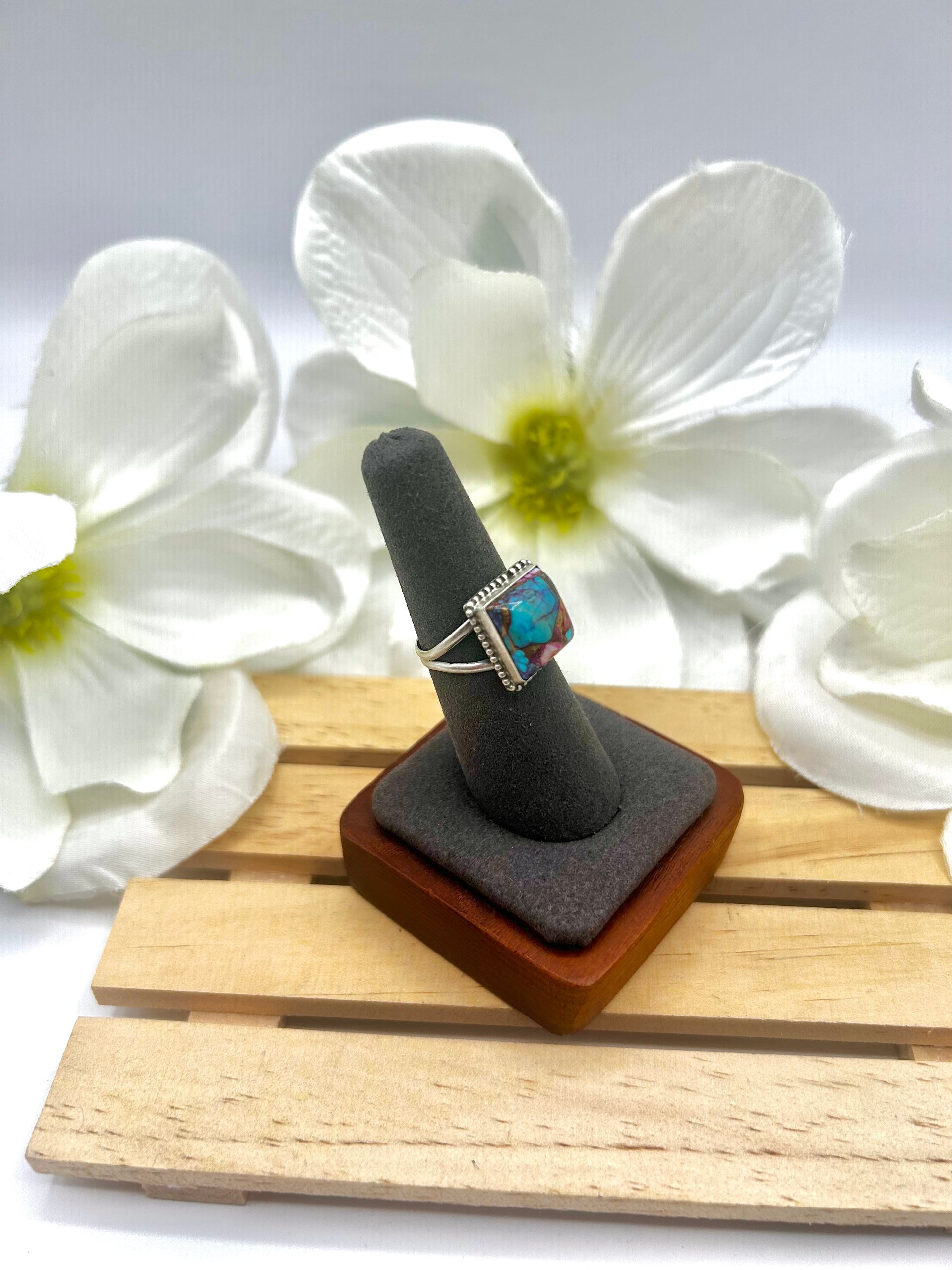 Navajo Made Mohave Turquoise & Sterling Silver Ring Size 7.5