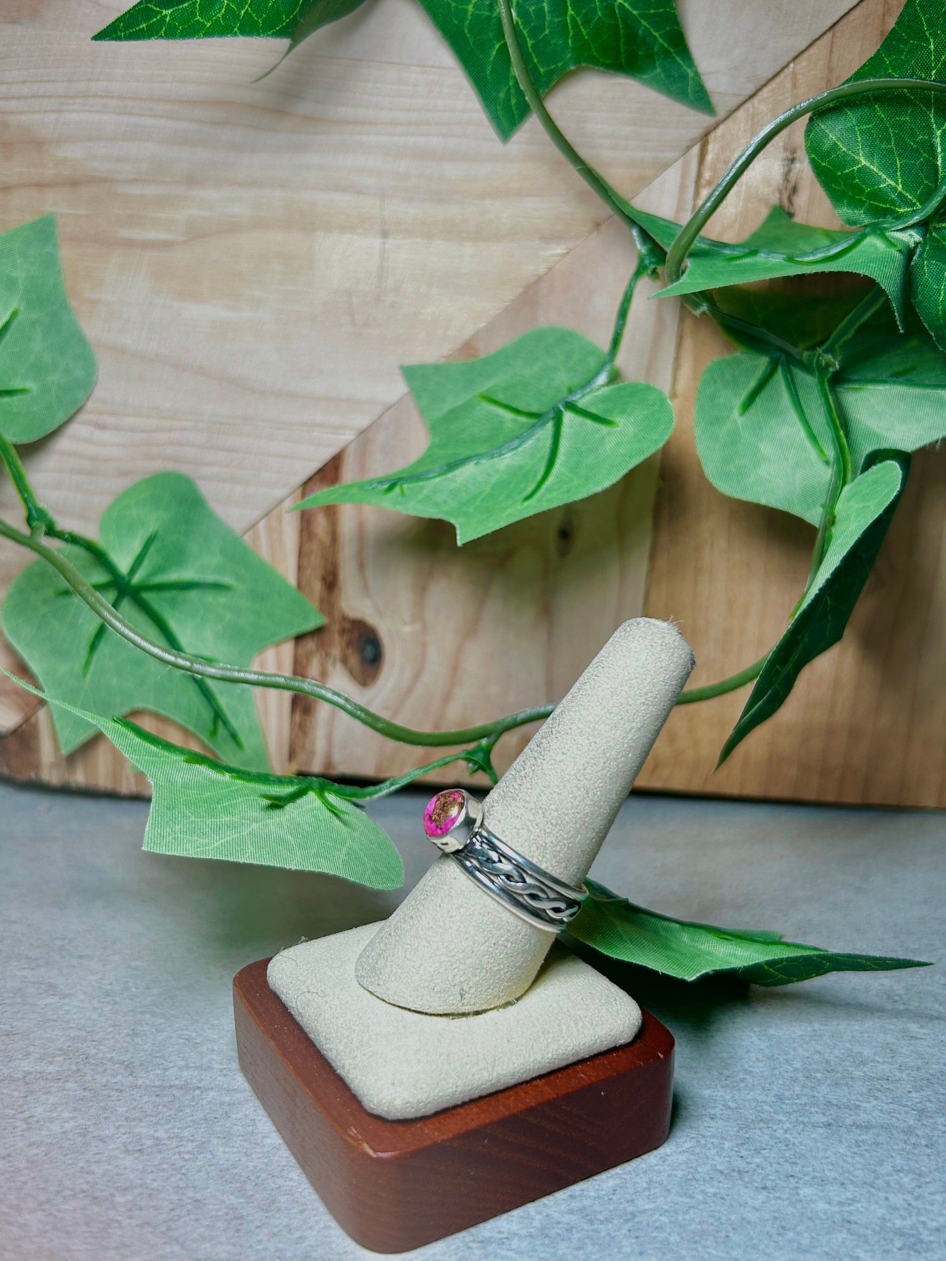 Navajo Made Mohave Turquoise and Sterling Silver Ring Size 9.25