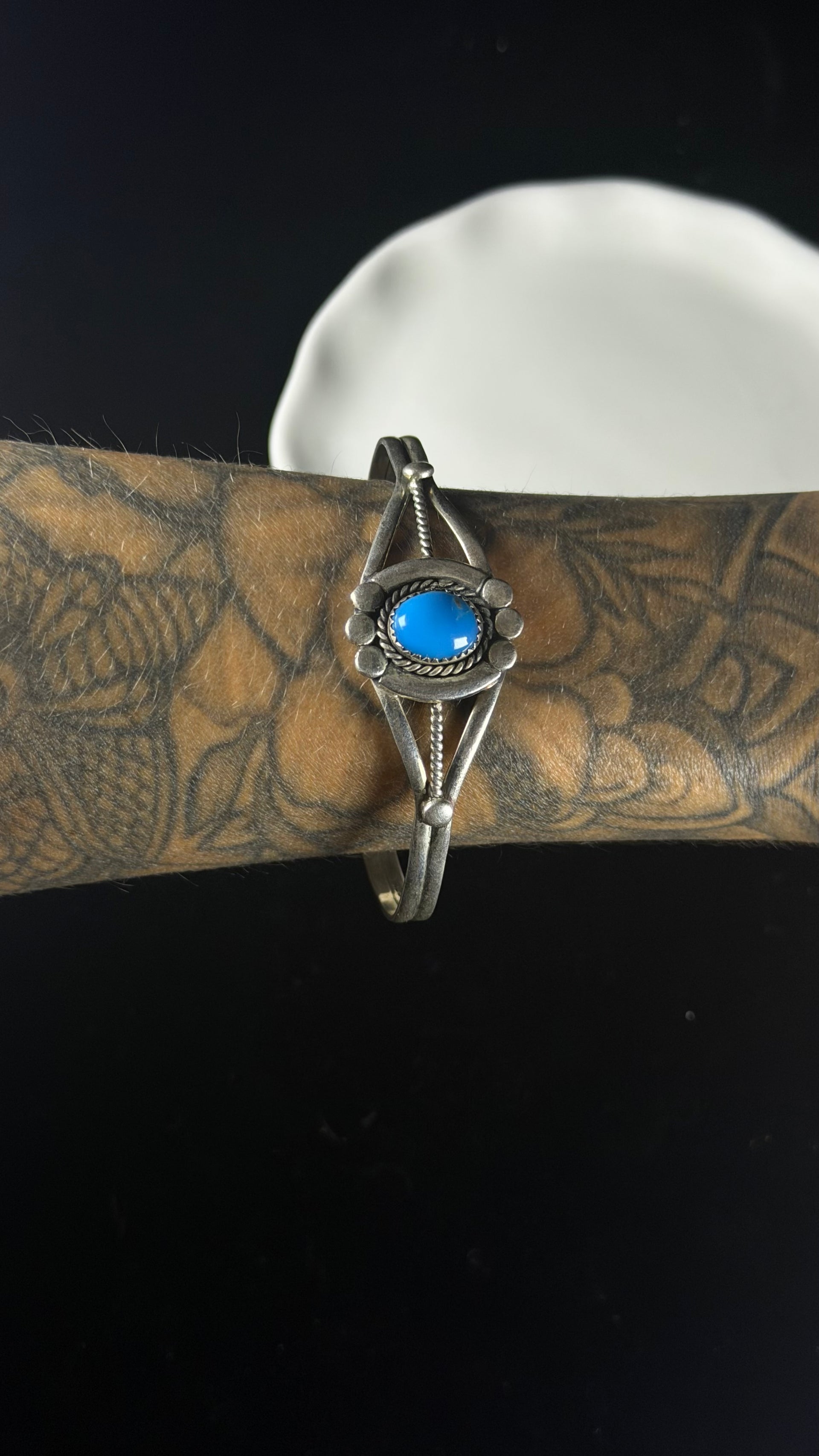 Old Pawn Navajo Made Kingman Turquoise & Sterling Silver Cuff Bracelet
