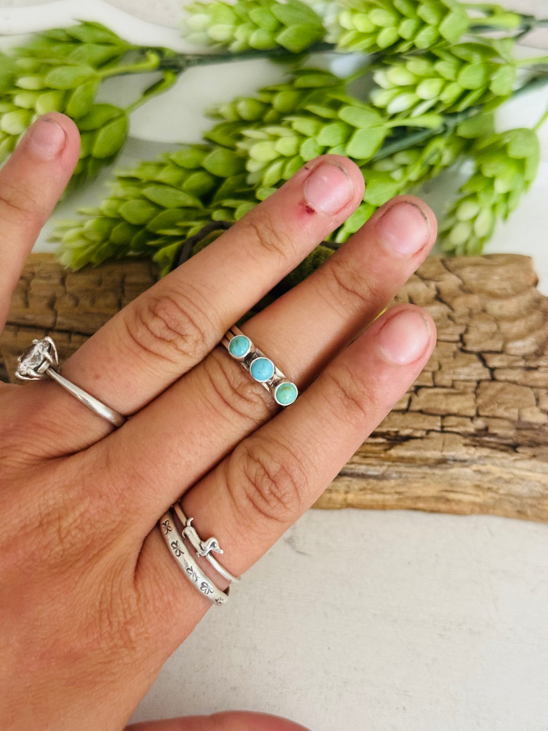 Navajo Made Kingman Turquoise & Sterling Silver Ring Size 7.75