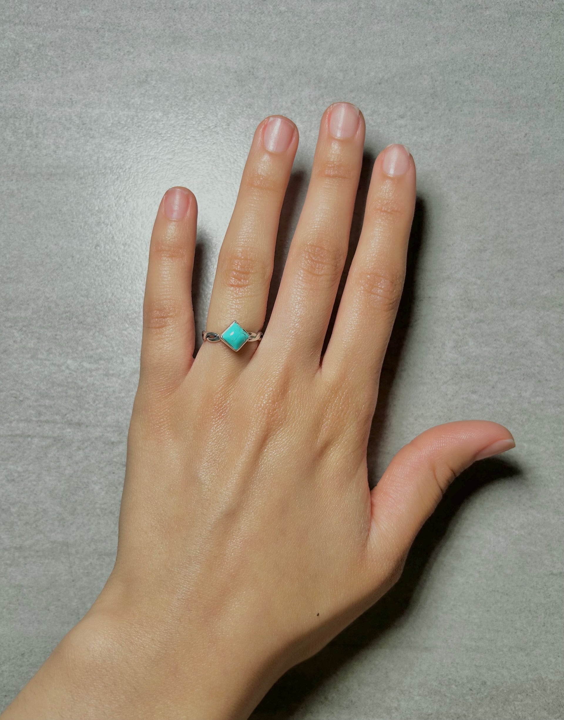 Navajo Made Kingman Turquoise & Sterling Silver Ring Size 4.5