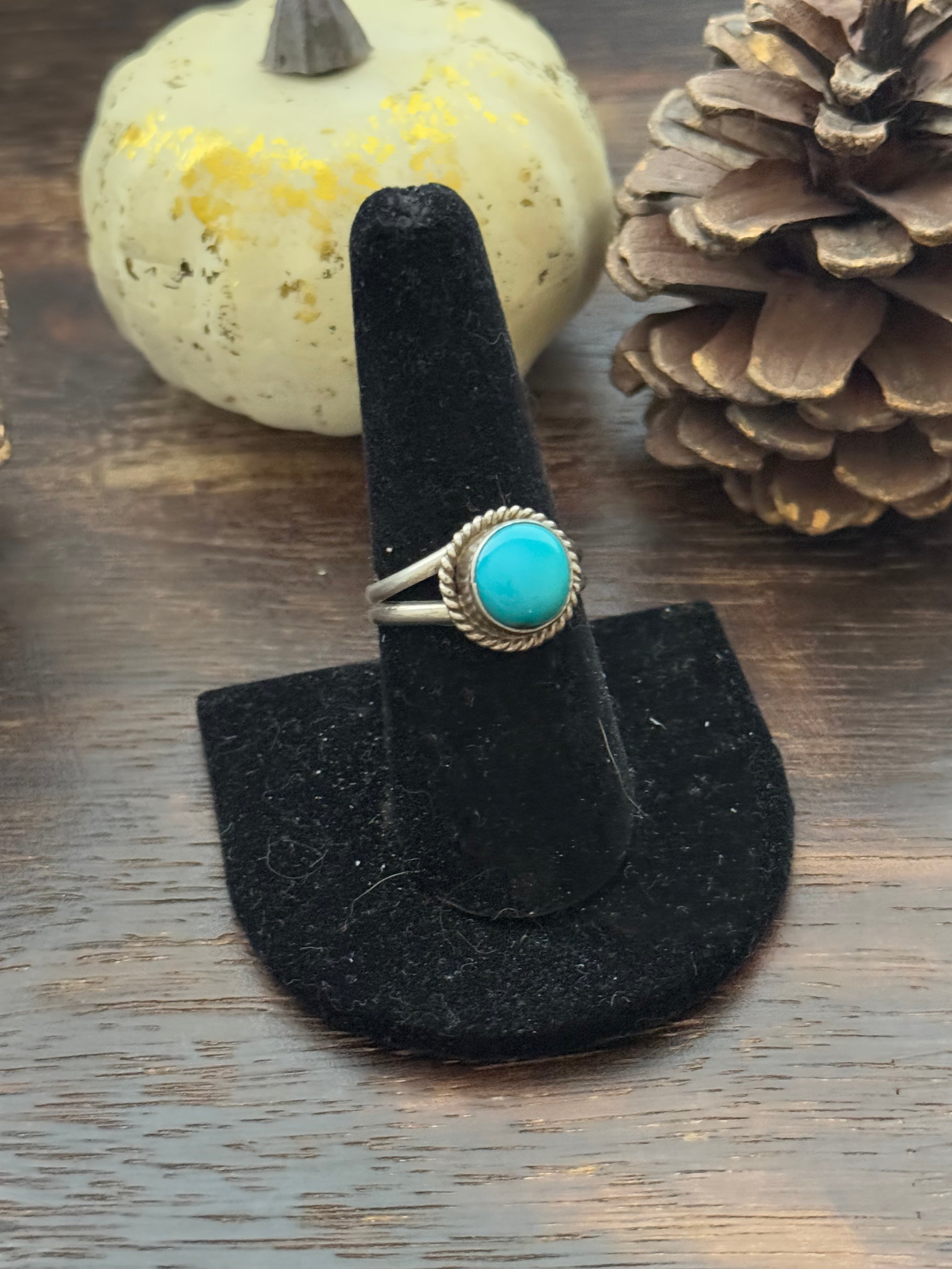 Navajo Made Kingman Turquoise & Sterling Silver Ring Size 8.5