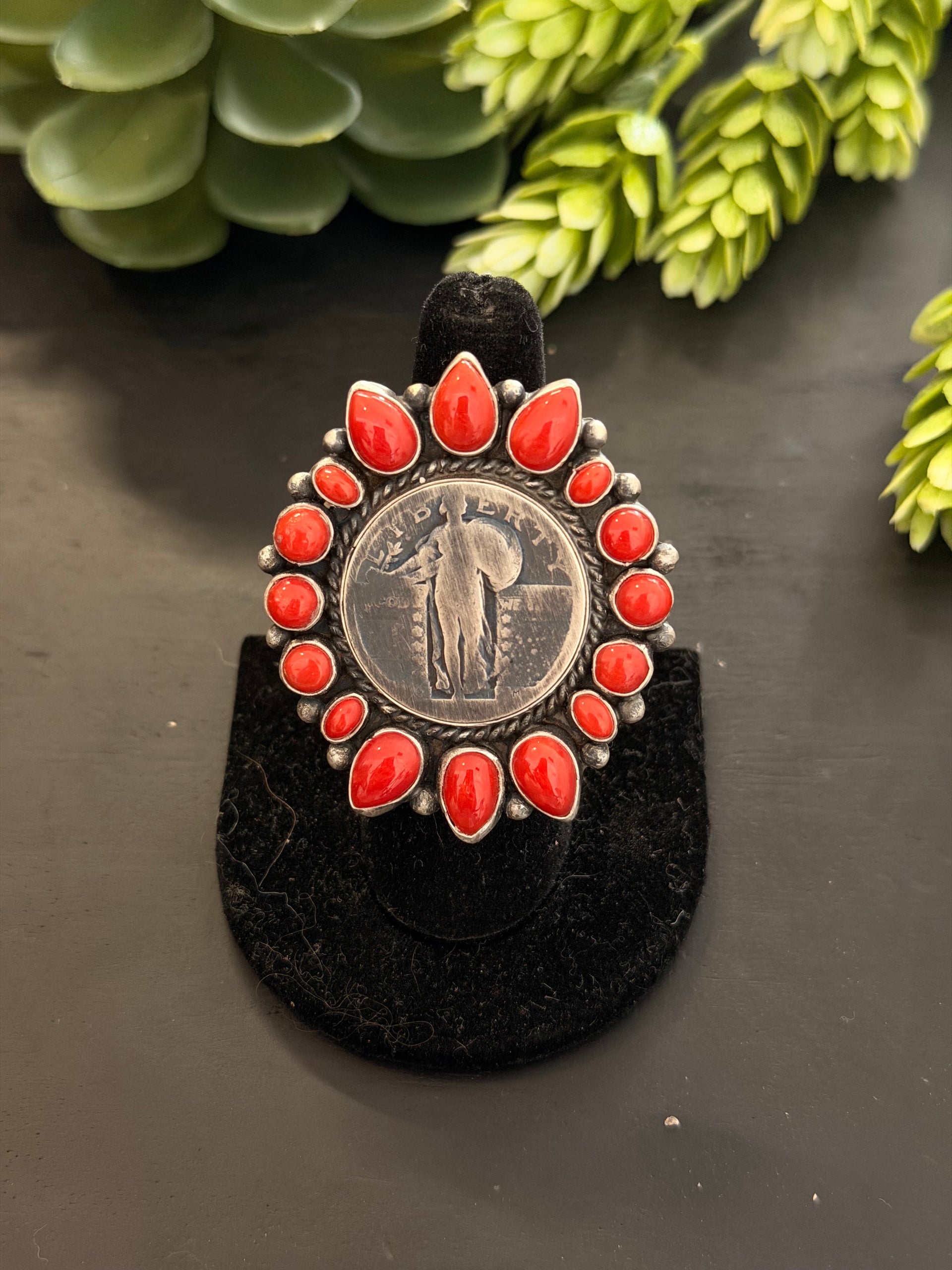 Darrin Livingston Natural Coral & Sterling Silver Cluster Liberty Ring Size 7