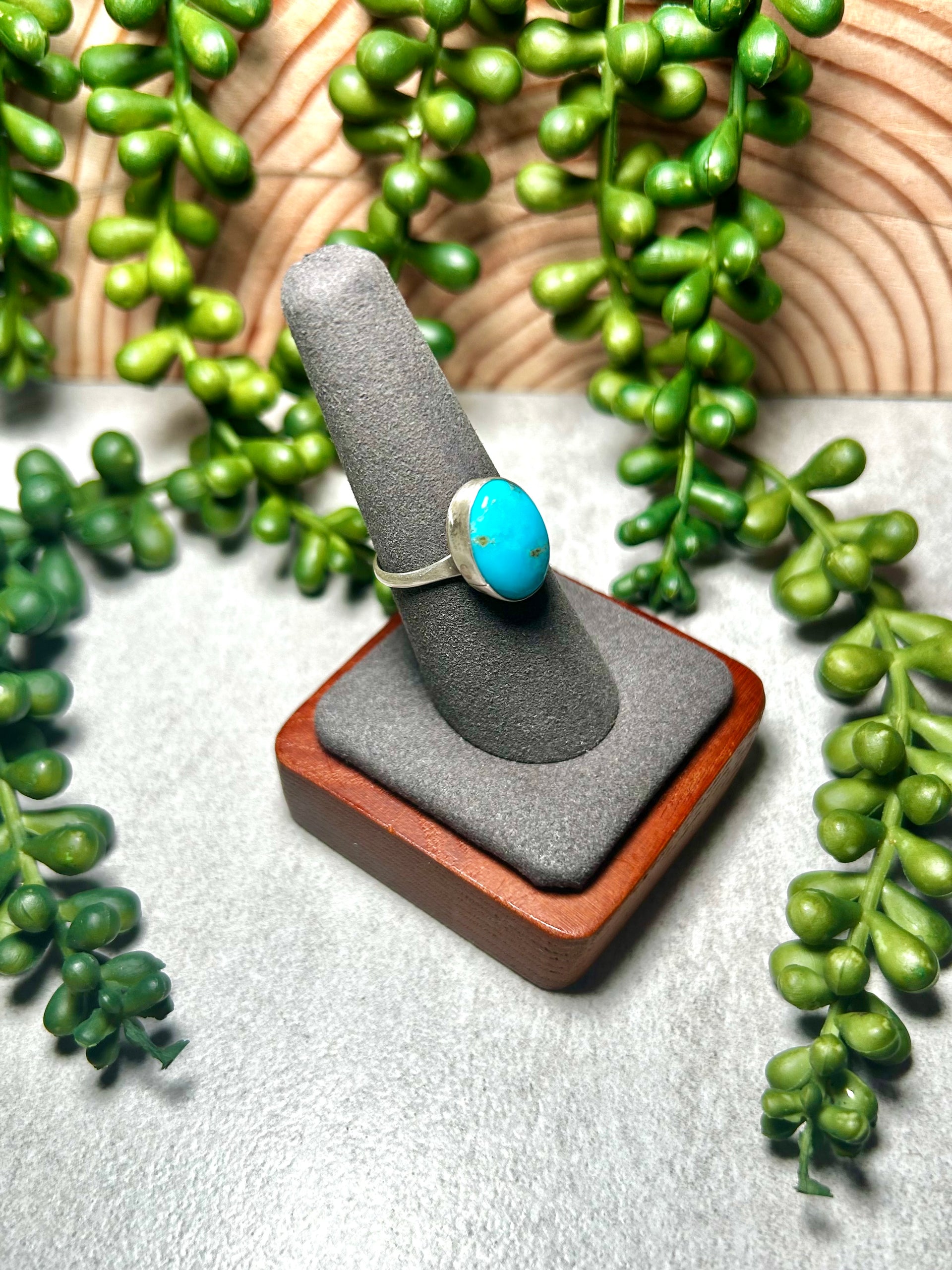 Navajo Made Kingman Turquoise & Sterling Silver Ring Size 7.75