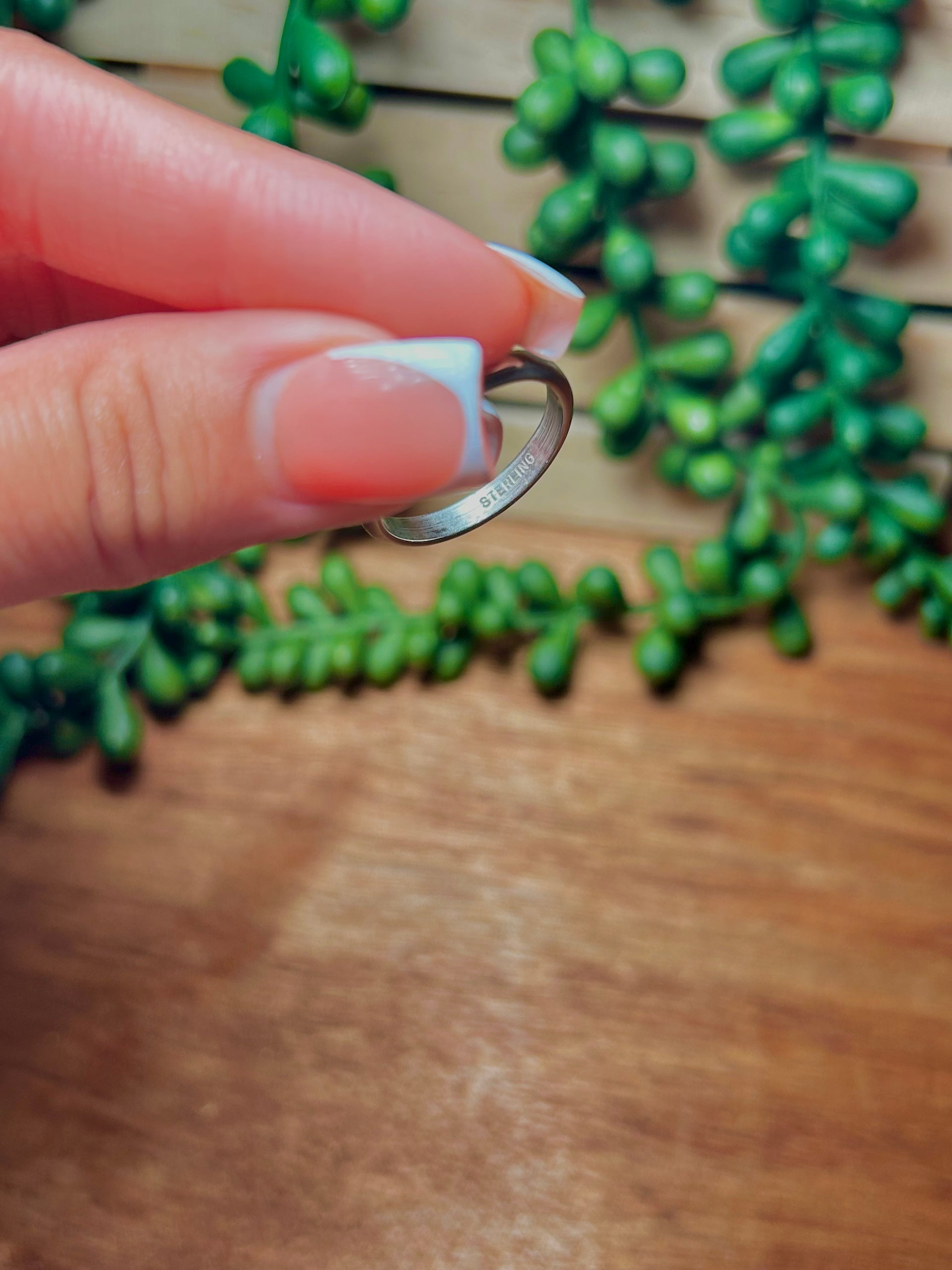 Navajo Made Pink Conch & Sterling Silver Ring Size 8.5