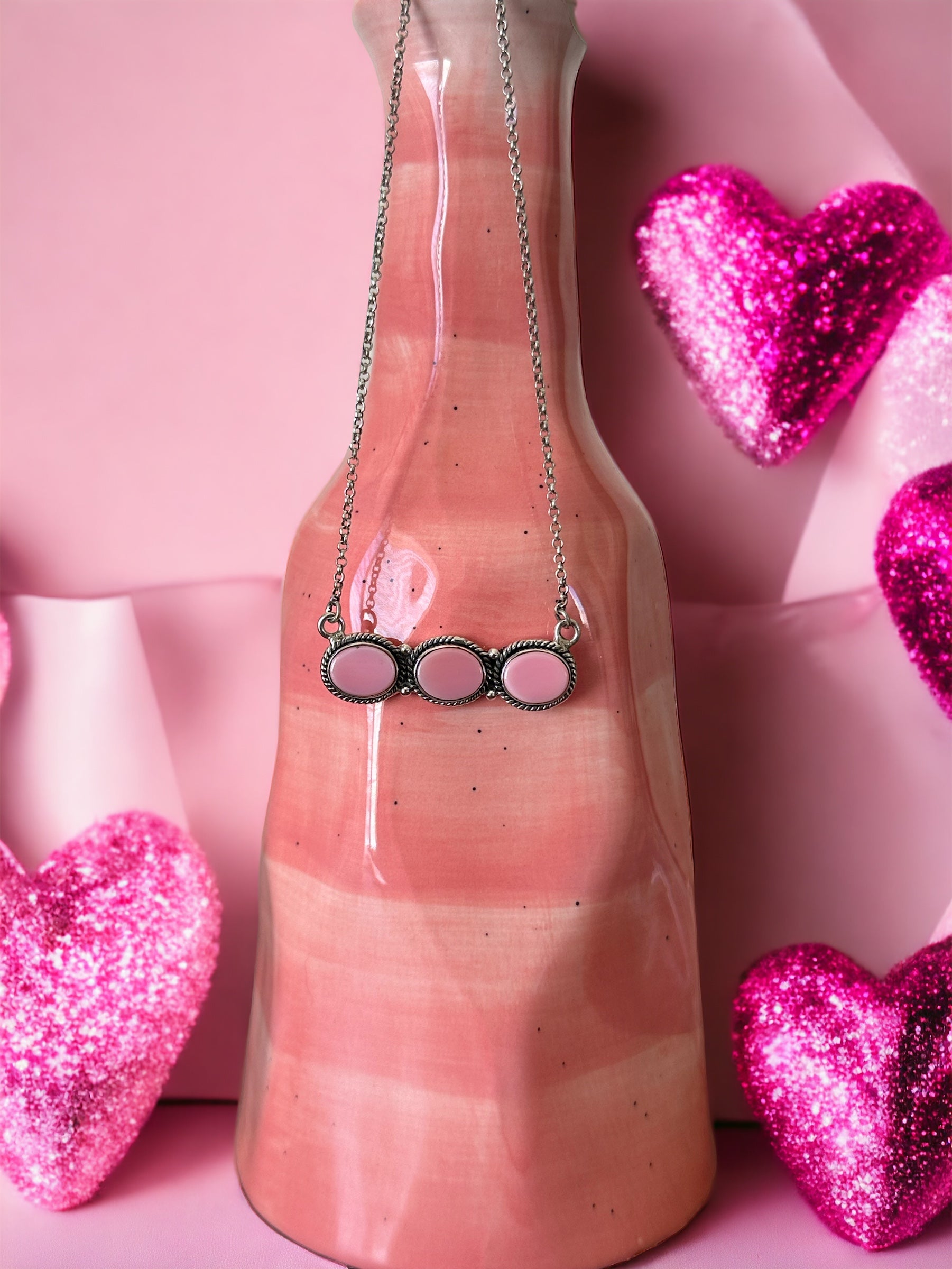 Southwest Handmade Pink Conch & Sterling Silver Bar Necklace