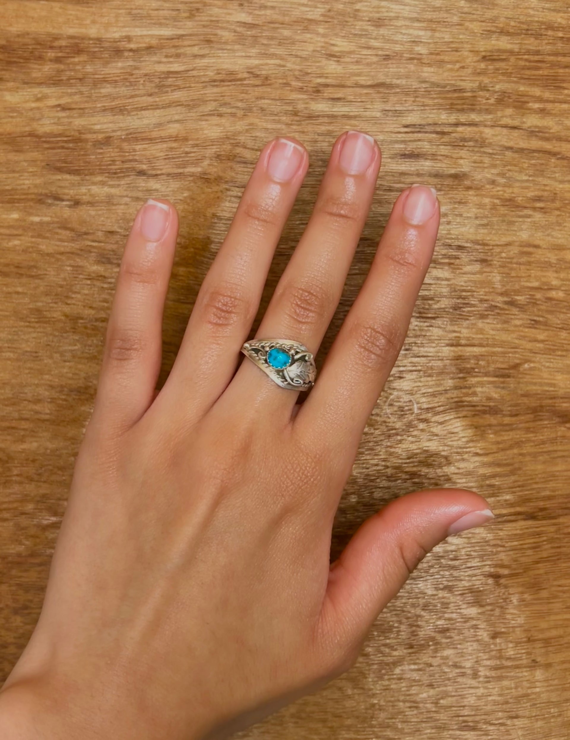 Navajo Made Kingman Turquoise & Sterling Sliver Ring Size 9