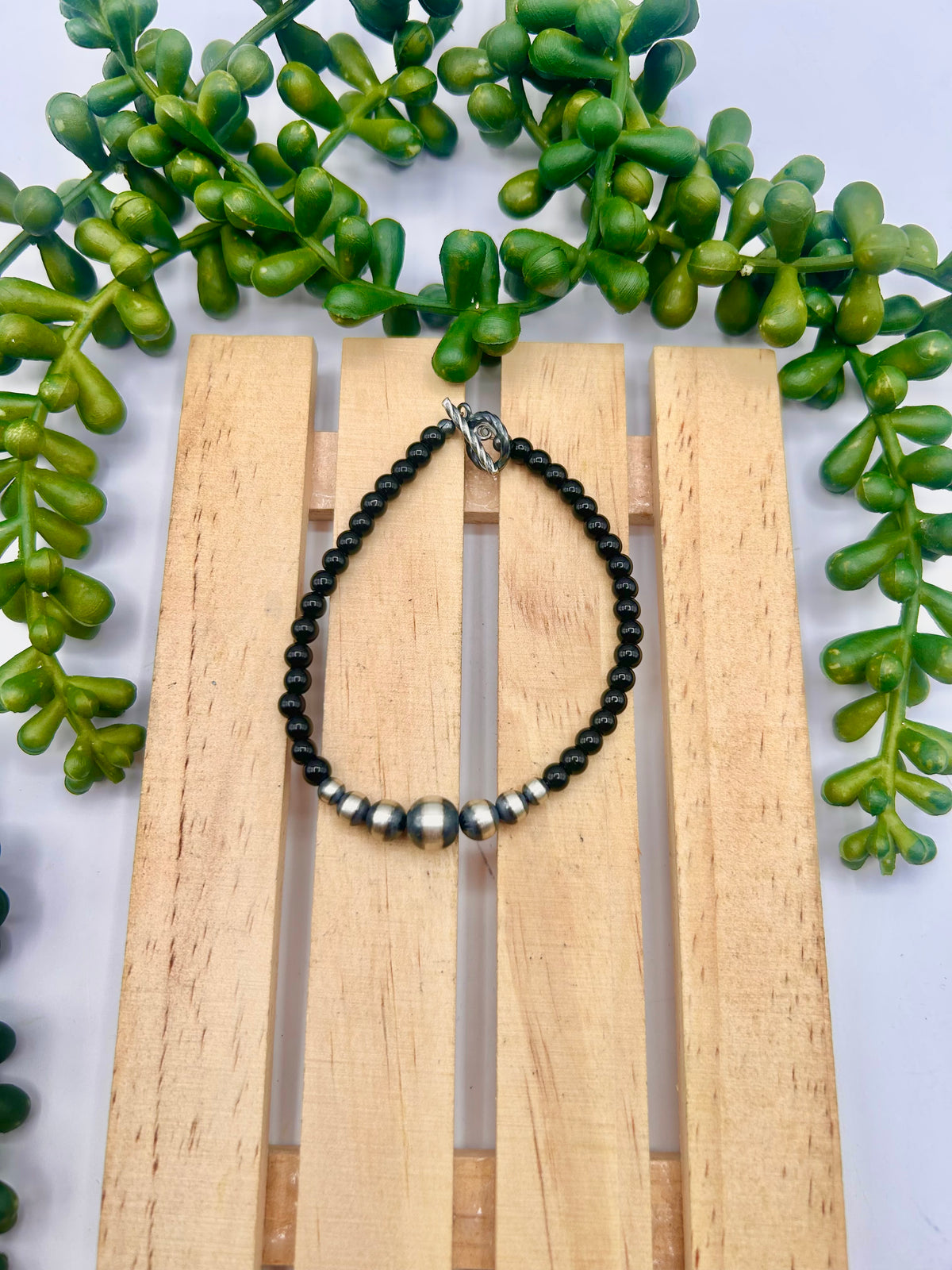 Navajo Strung Onyx & Sterling Silver Link  Bracelet