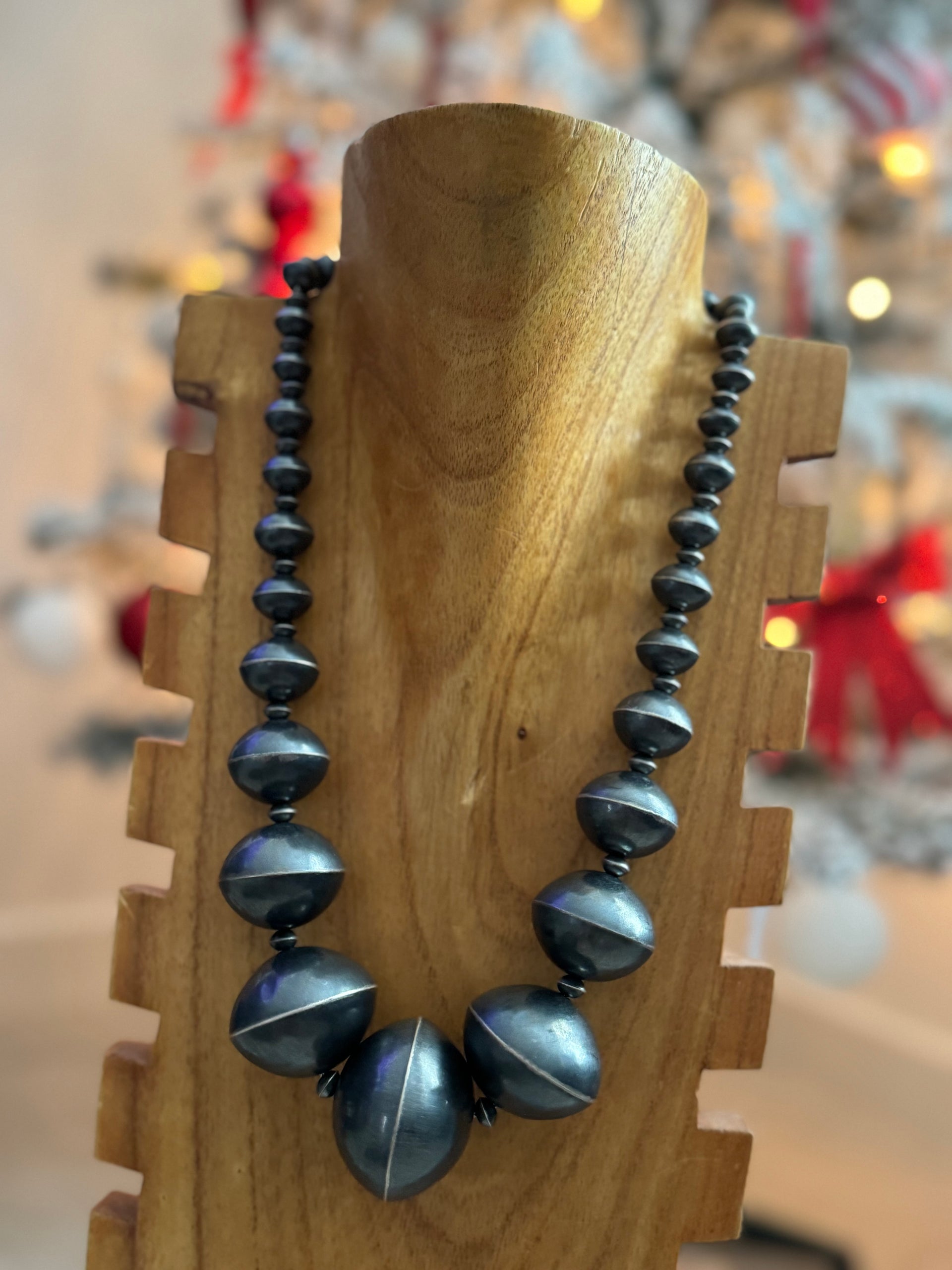 Austin Hales Jumbo Sterling Silver Graduated Pearl Necklace