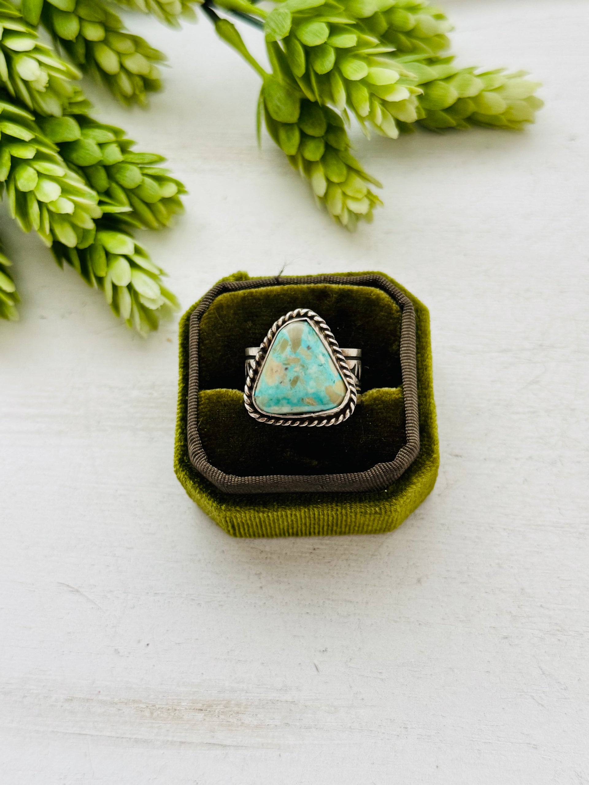 Navajo Made Kingman Turquoise & Sterling Sliver Ring Size 9