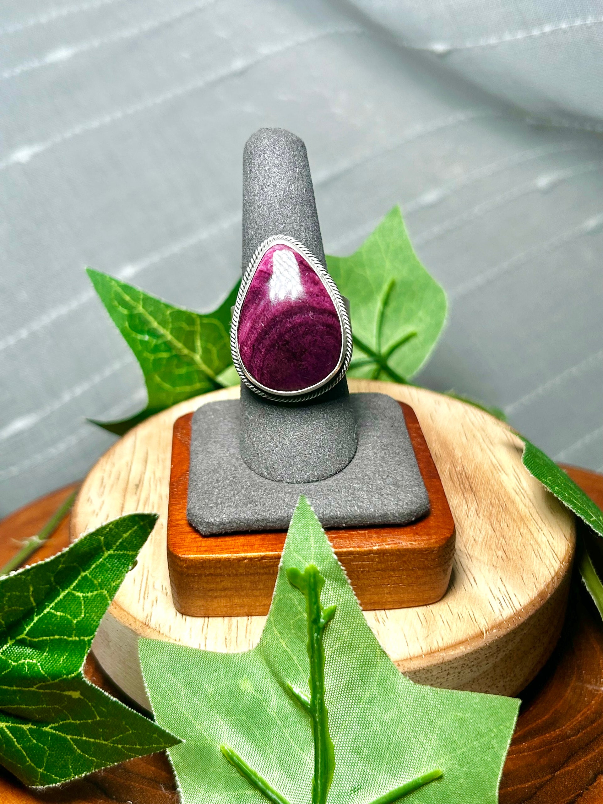 Antionette Martinez Purple Spiny Oyster & Sterling Silver Adjustable Ring