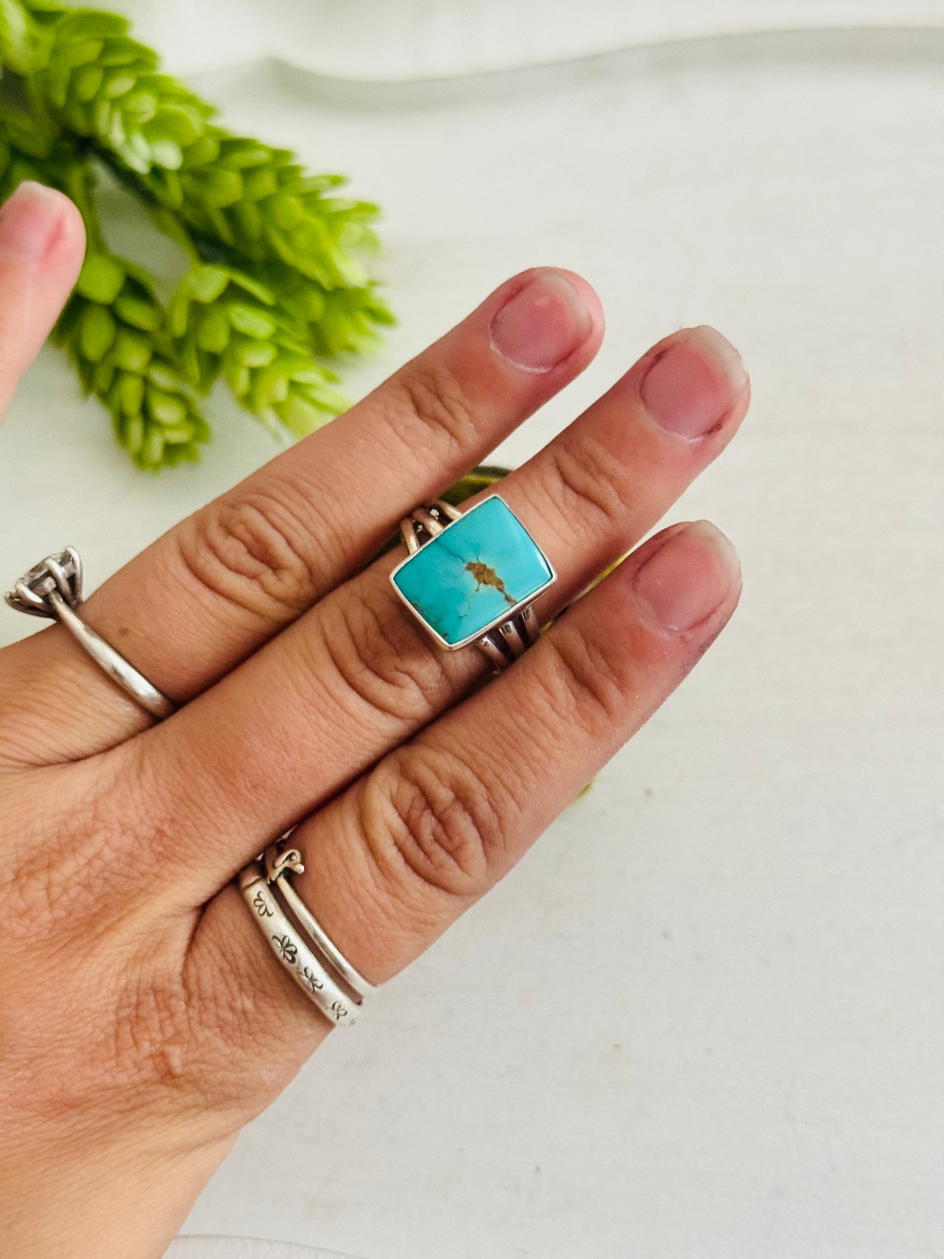 Southwest Made Kingman Turquoise & Sterling Sliver Ring Size 7.75