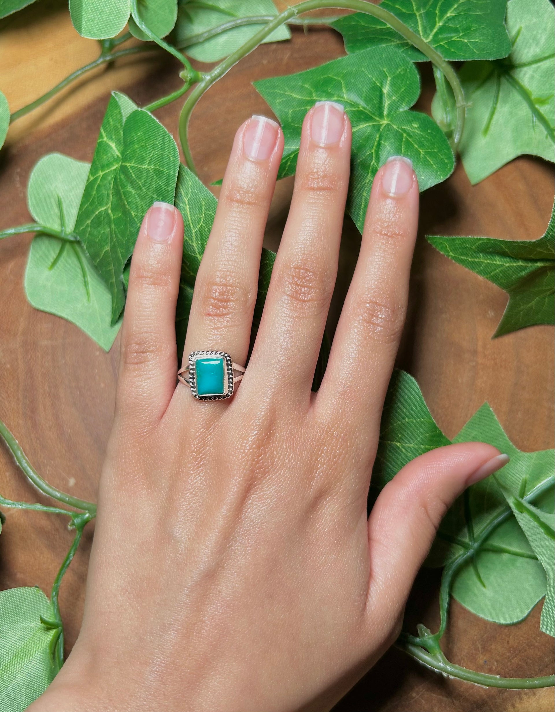 Navajo Made Kingman Turquoise & Sterling Sliver Cluster Ring Size 5.25
