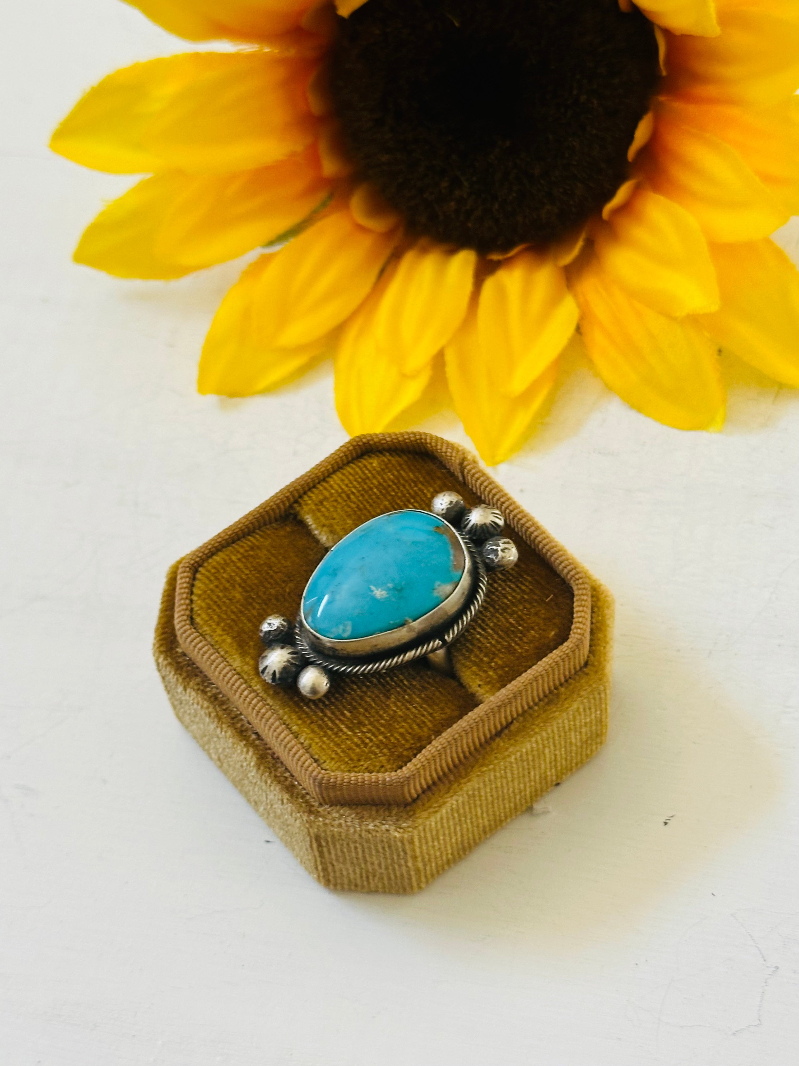 Navajo Made Kingman Turquoise & Sterling Silver Ring Size 6.75