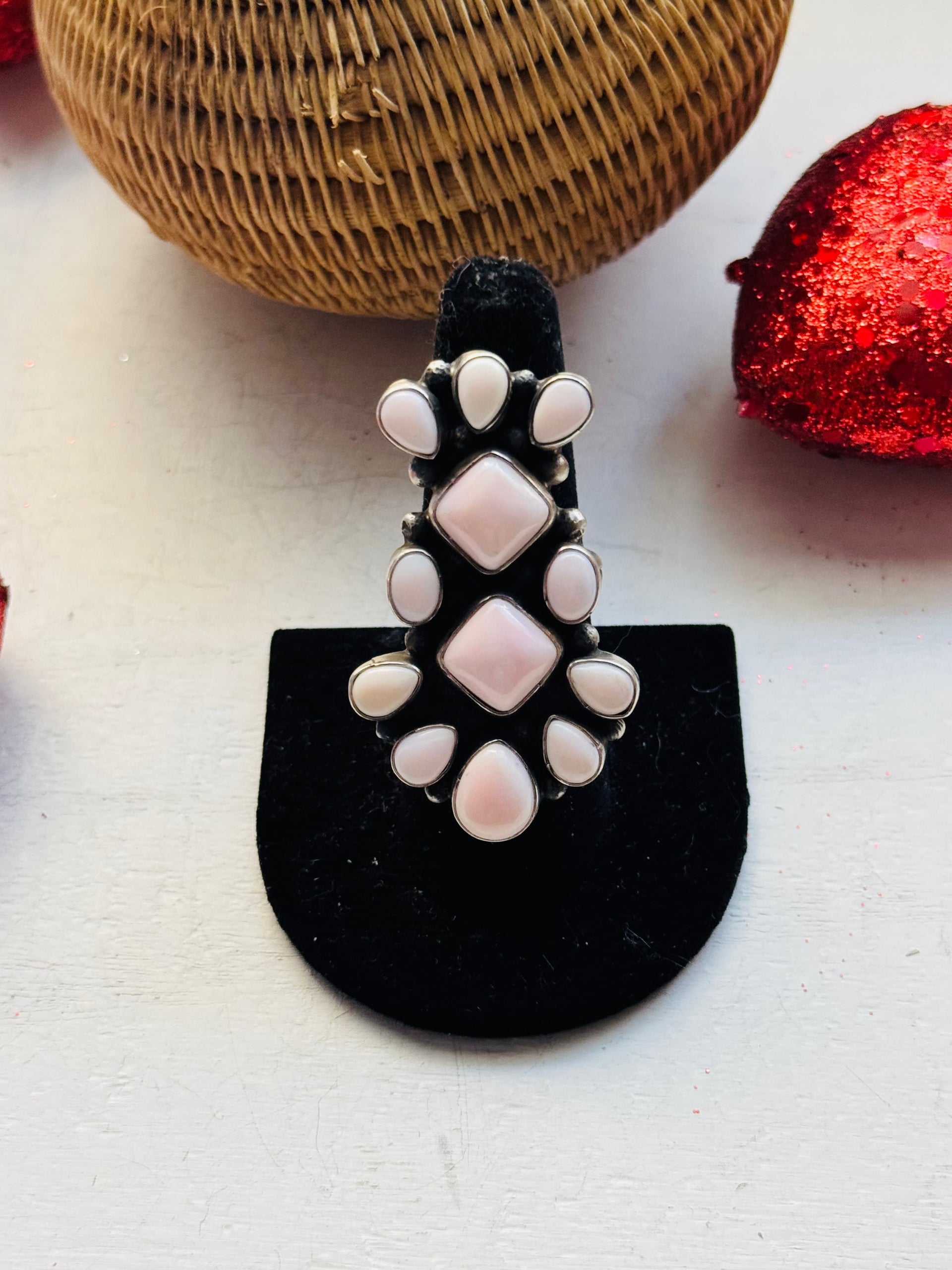 Navajo Made Pink Conch & Sterling Silver Ring Size 7.5