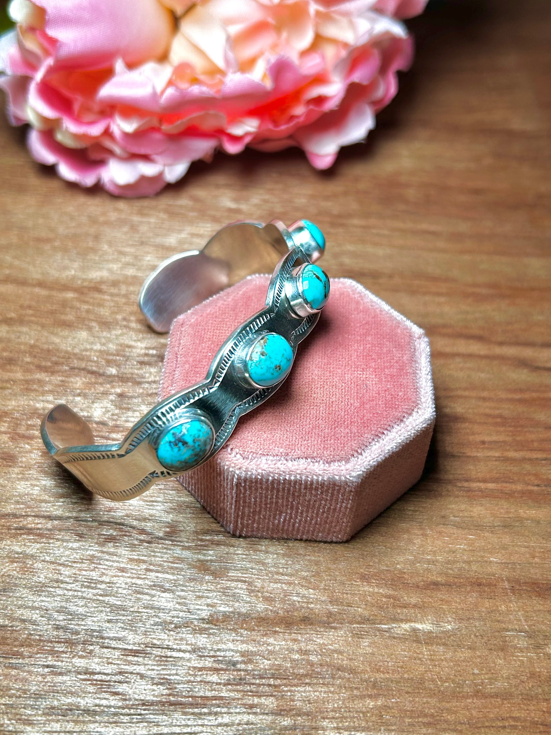 Navajo Made Kingman Turquoise & Sterling Silver Cuff Bracelet