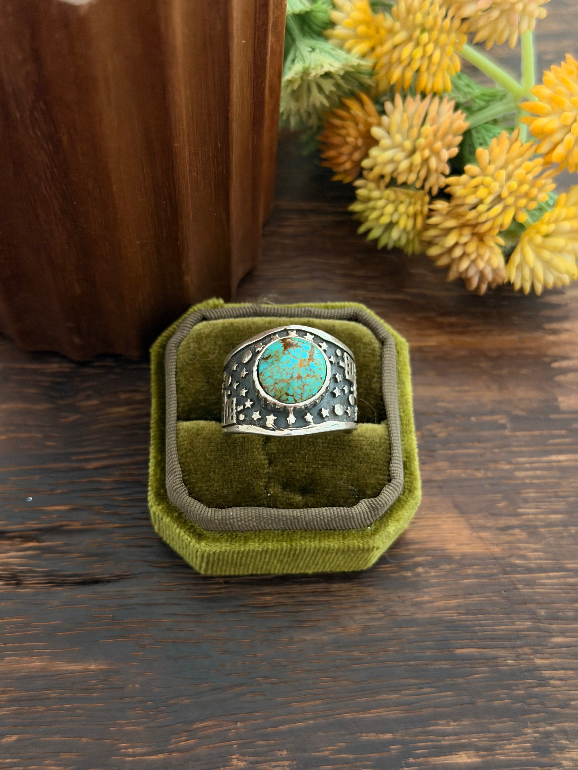 Navajo Made Kingman Turquoise & Sterling Silver Ring Size 12