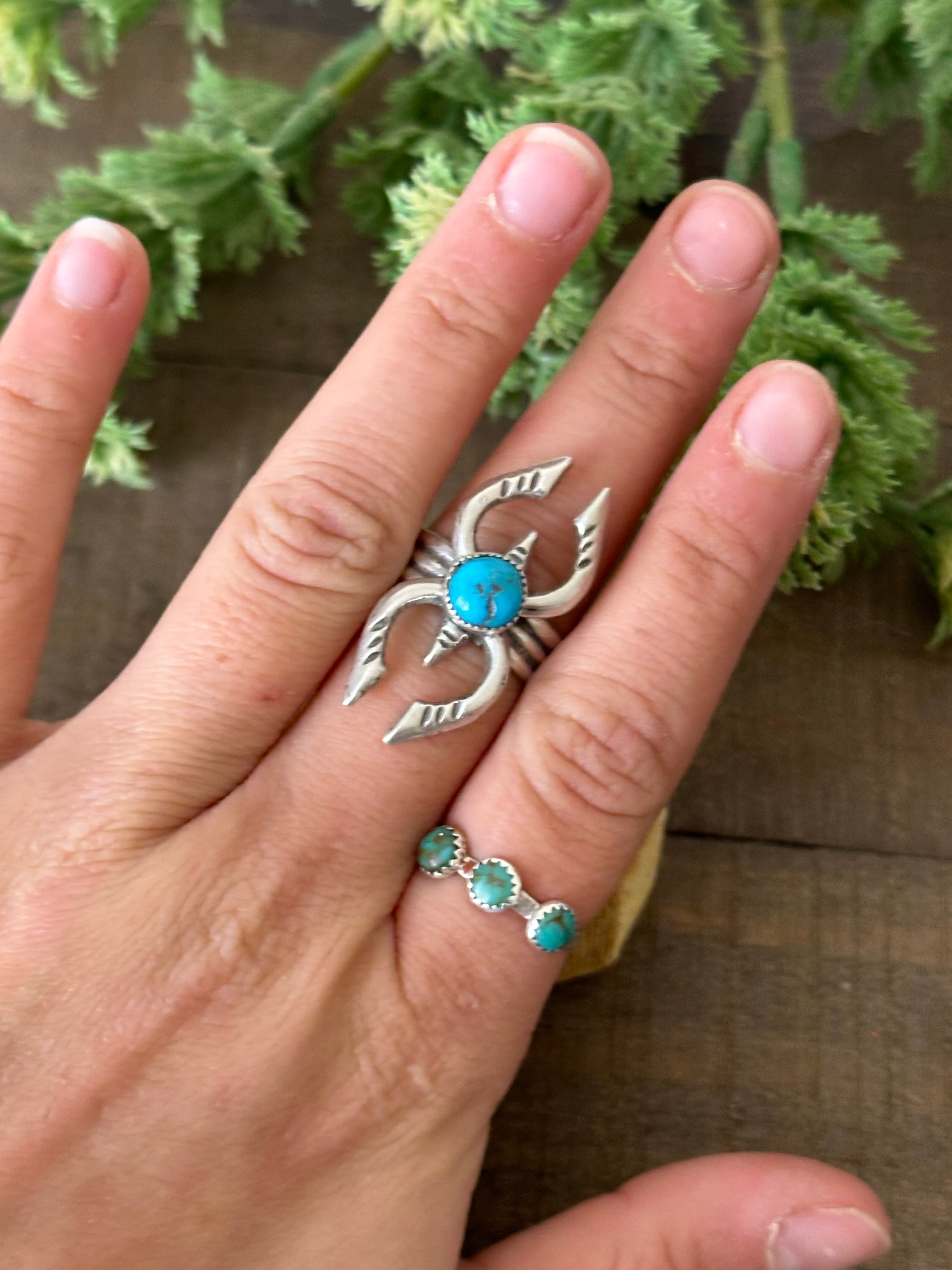 Navajo Made Kingman Turquoise & Sterling Silver Ring