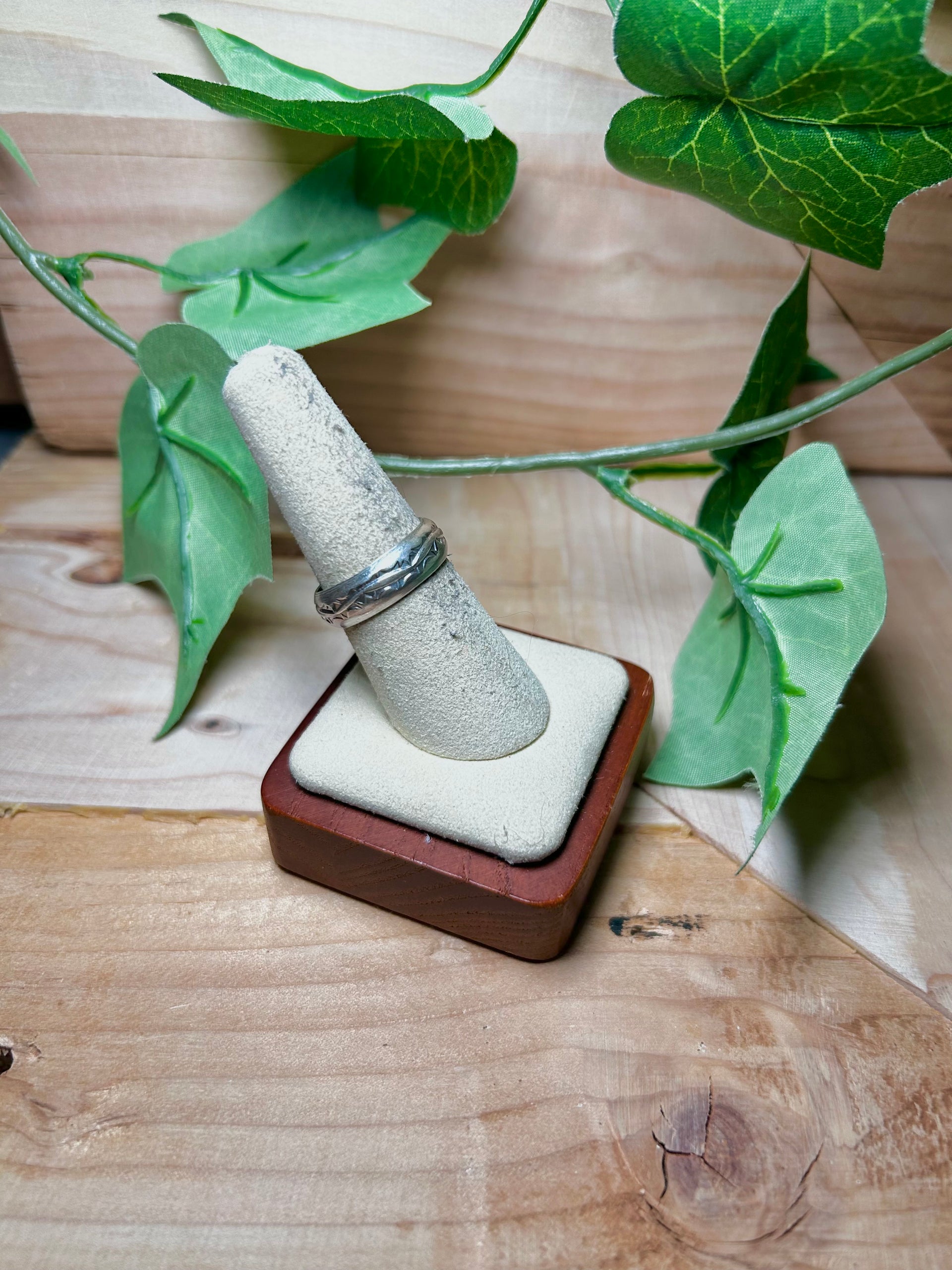 Navajo Made Sterling Sliver Cluster Ring Size 7.5