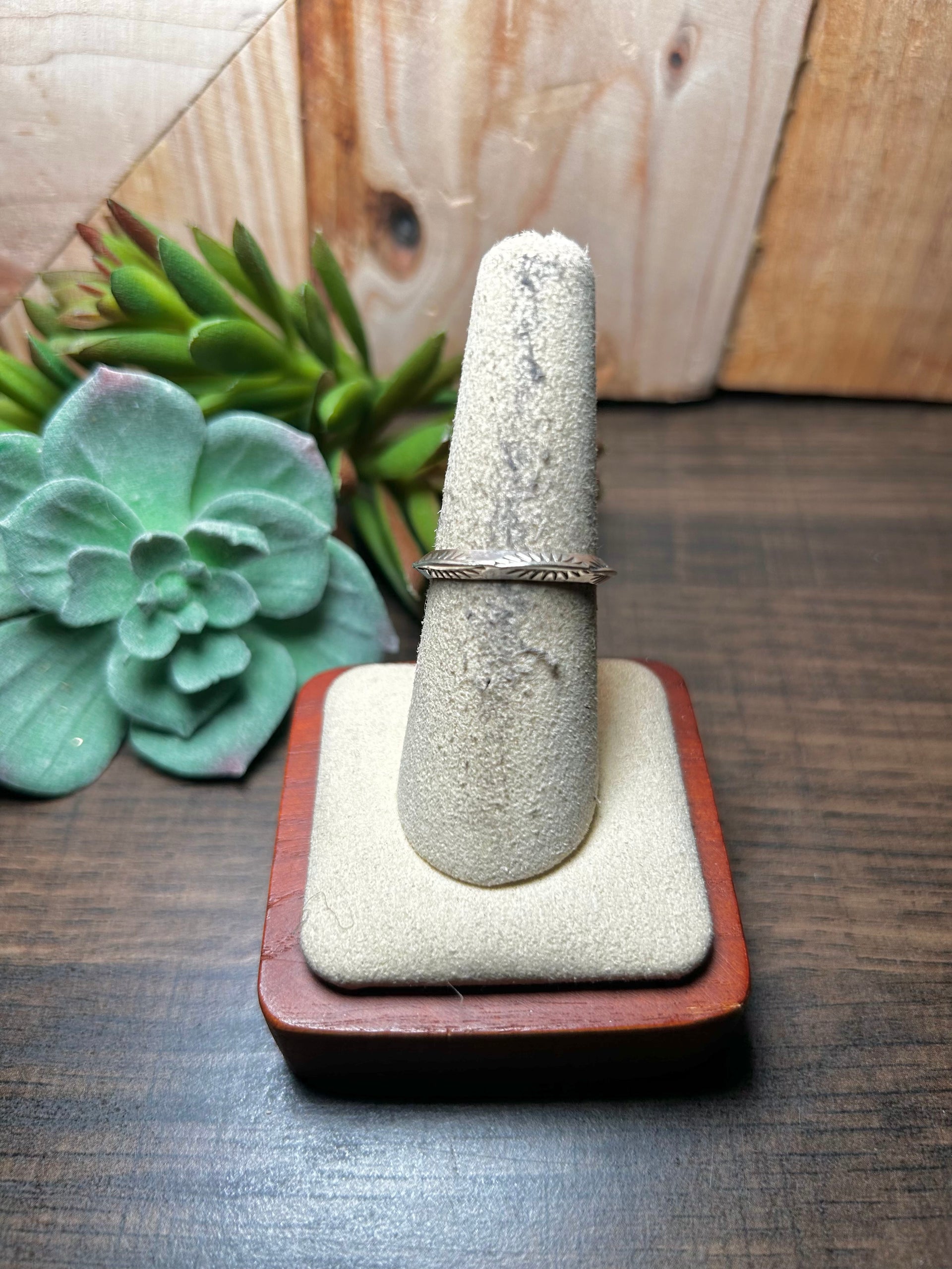 Navajo Made Sterling Silver Ring Size 7.75