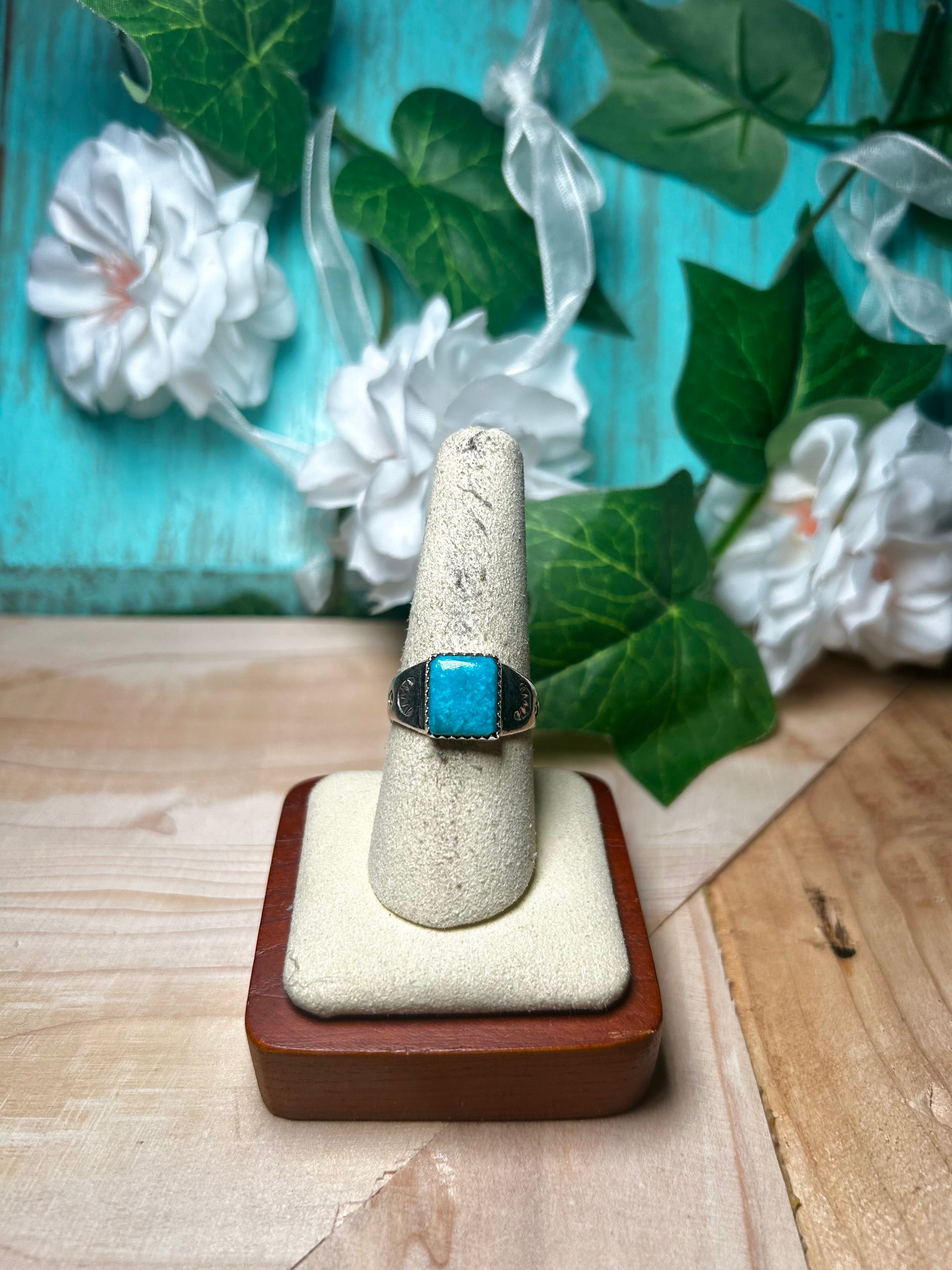 Navajo Made Royston Turquoise & Sterling Silver Ring Size 8.25