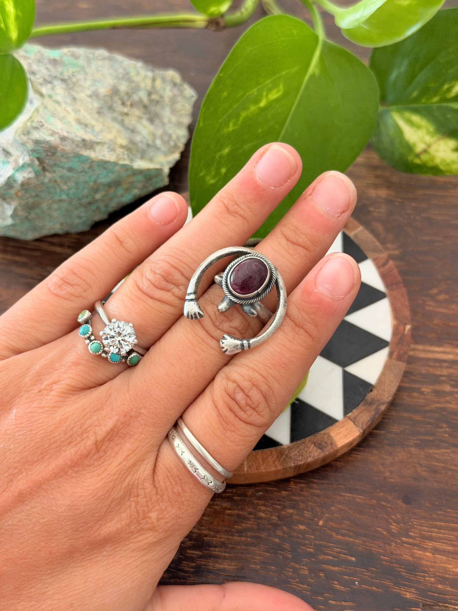 Navajo Made Purple Spiny Oyster & Sterling Silver Naja Ring Size 6