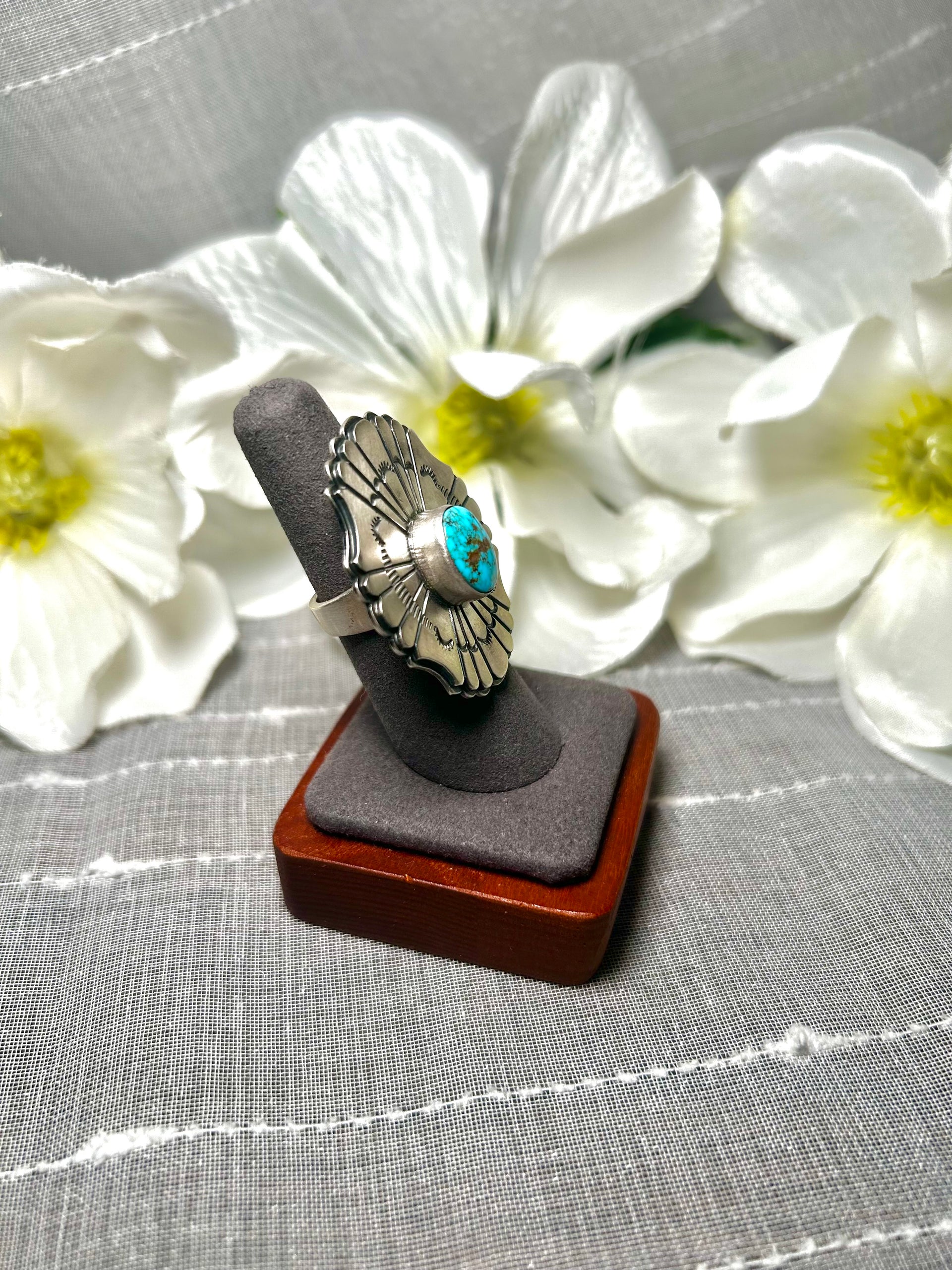 Navajo Made Kingman Turquoise & Sterling Silver Ring Size 6.75