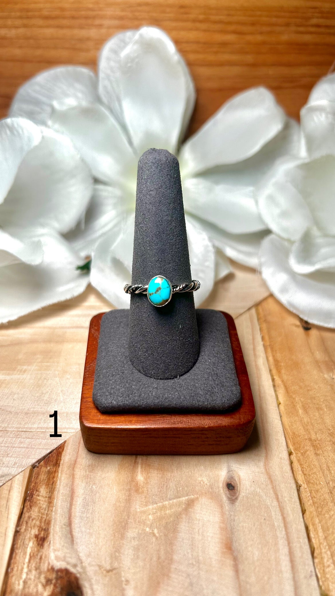 Navajo Made Kingman Turquoise & Sterling Silver Ring