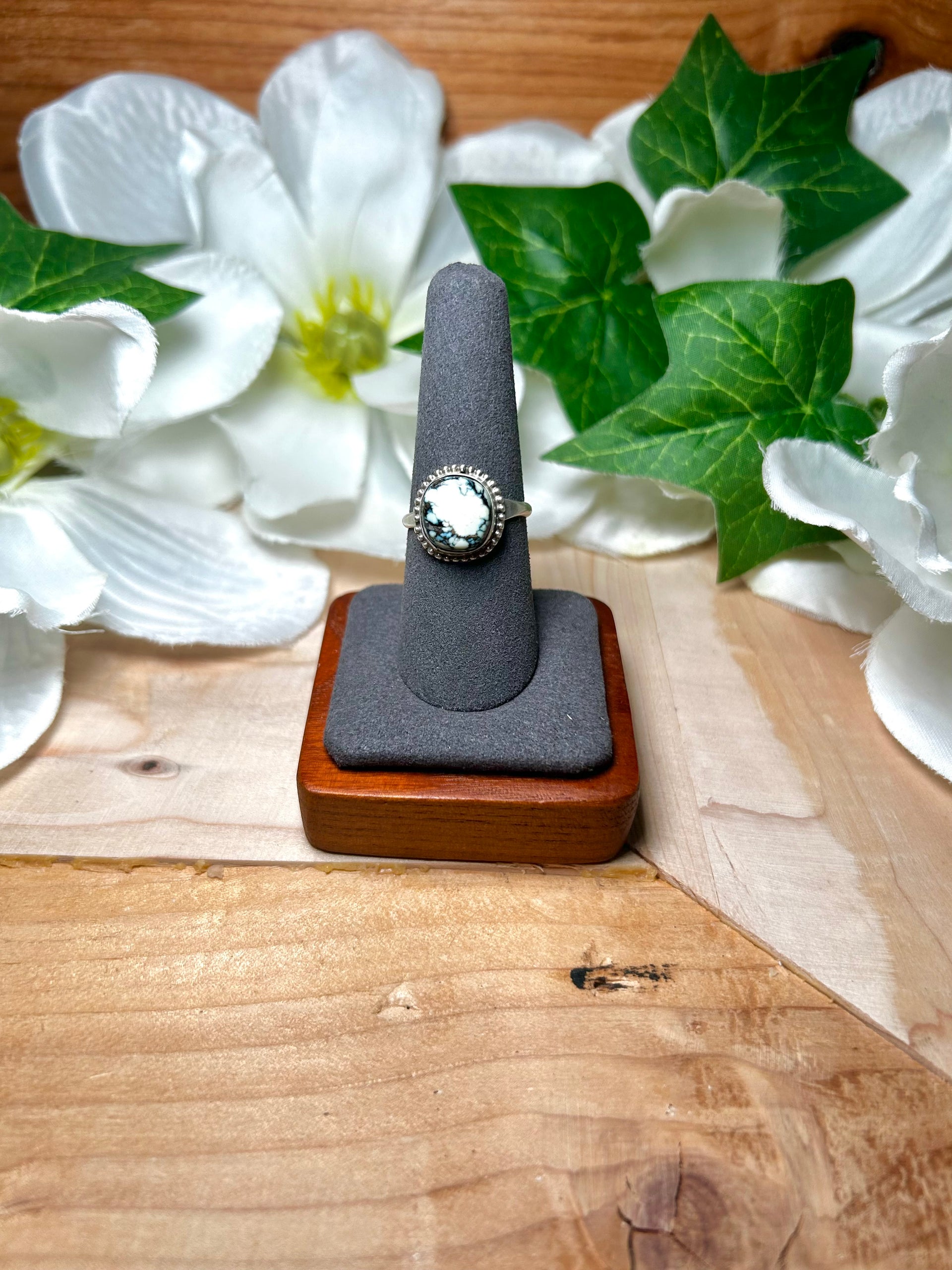 Navajo Made Angel Wing Variscite  & Sterling Silver Ring Size 8.25