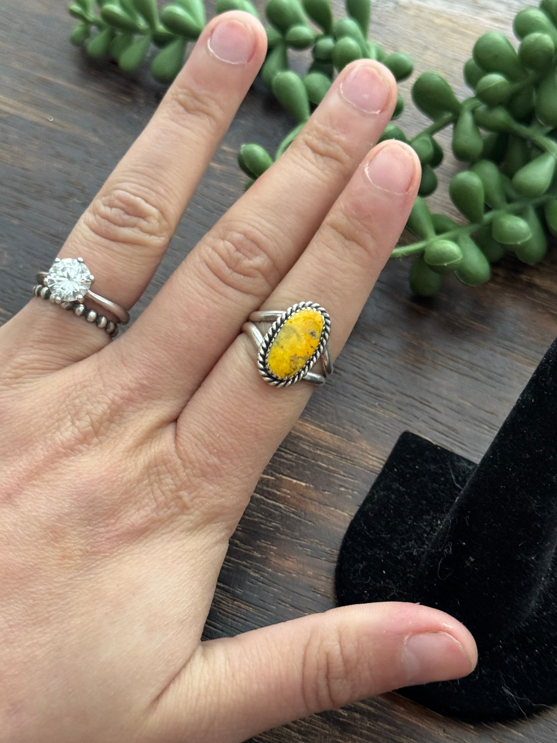 Navajo Made BB Agate & Sterling Silver Ring Size 6.5