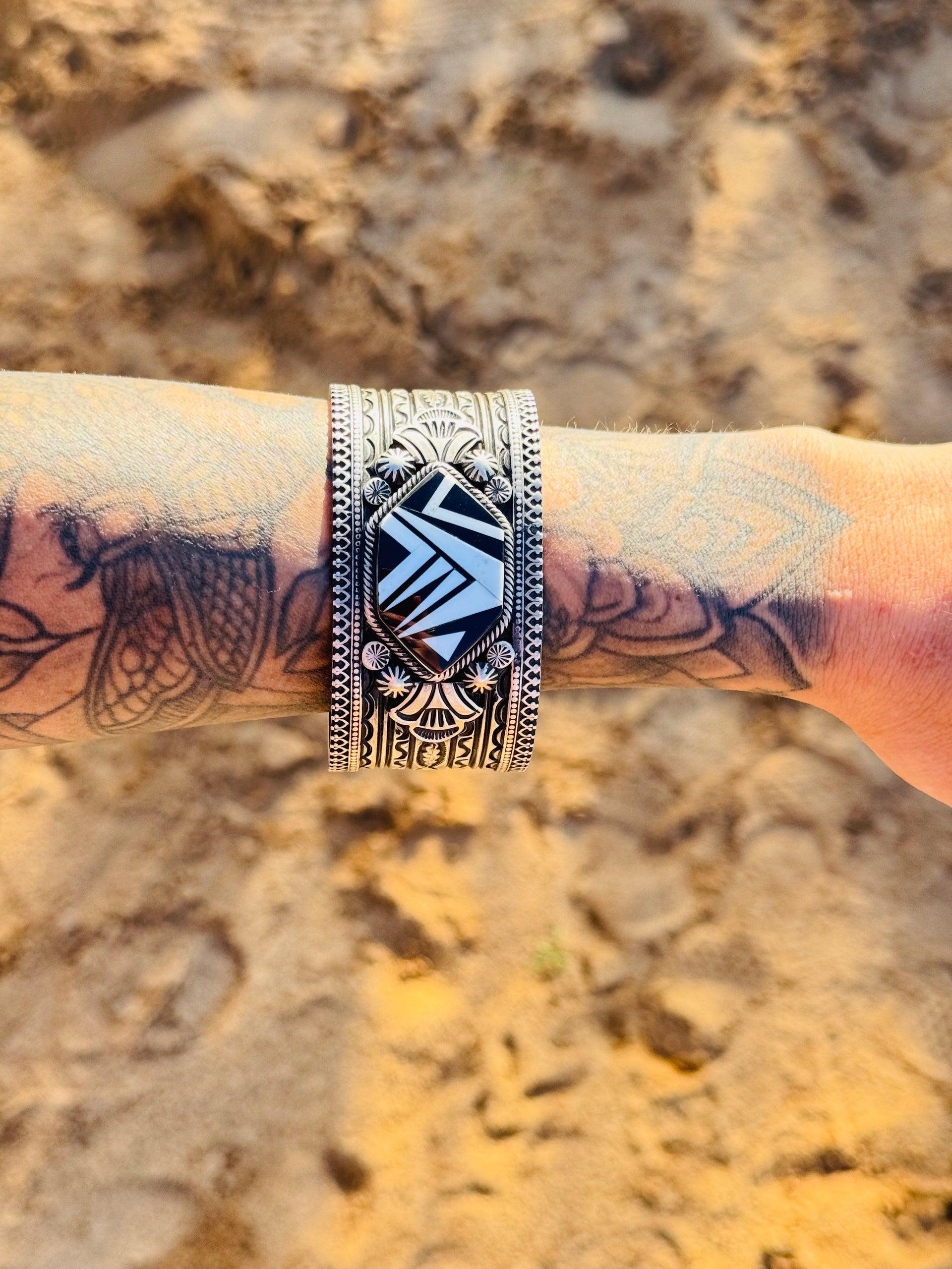 OLD PAWN Navajo Made Multi Stone & Sterling Silver Inlay Cuff Bracelet